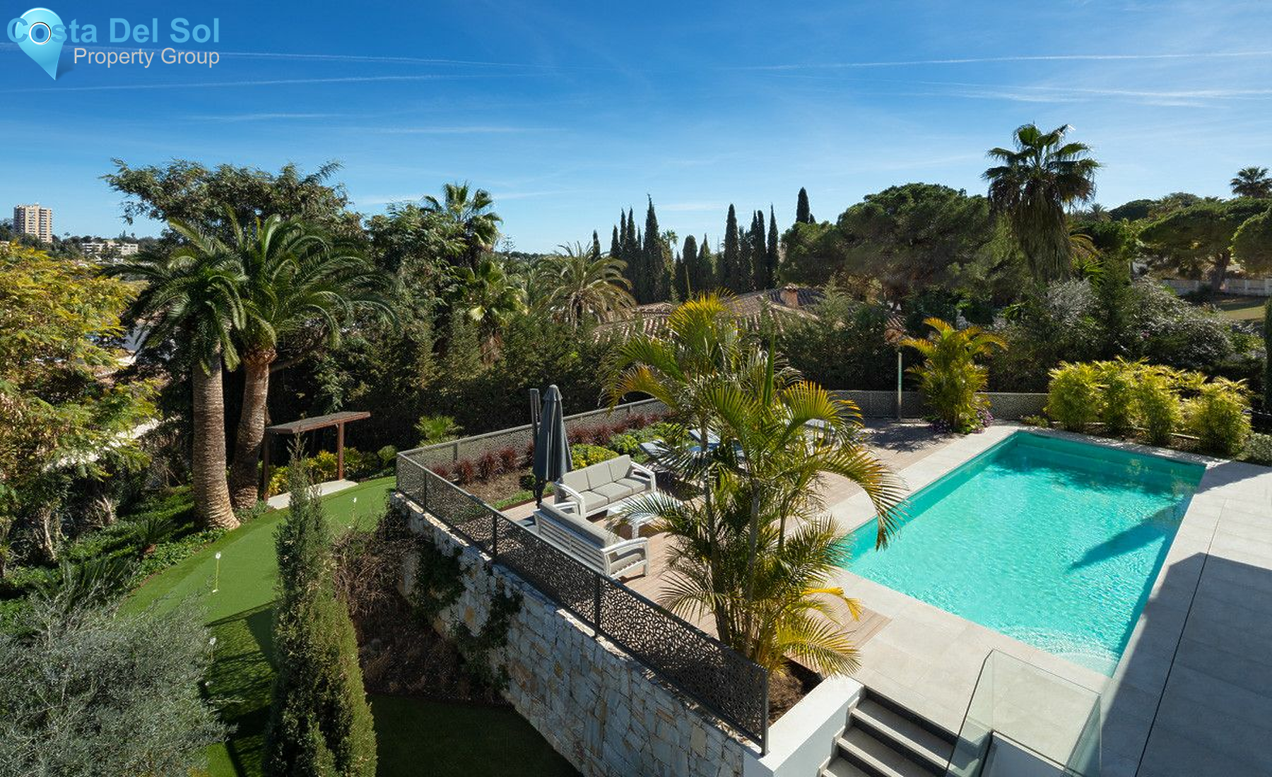 Detached Villa in Nueva Andalucía-1516071