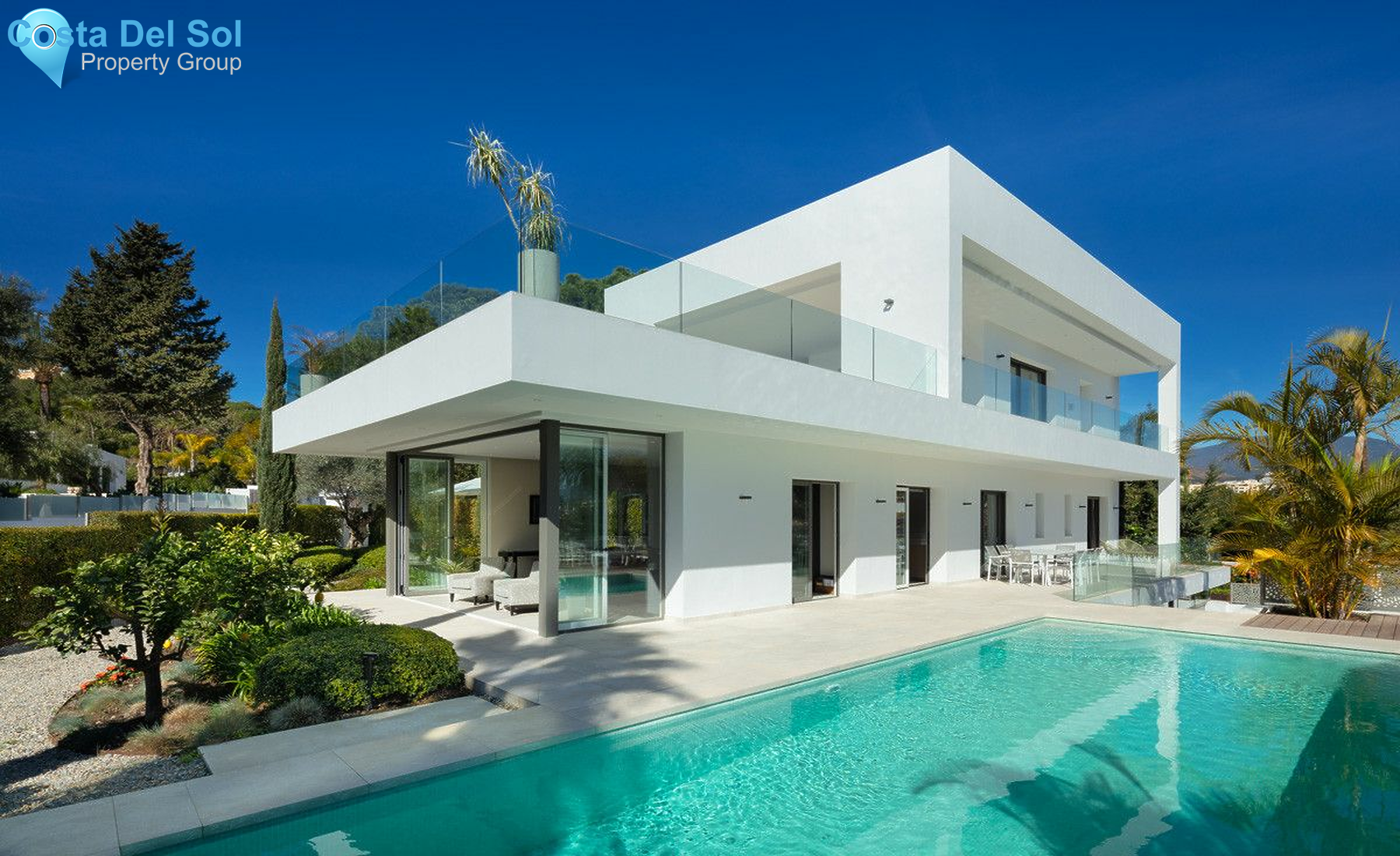 Detached Villa in Nueva Andalucía-1516076