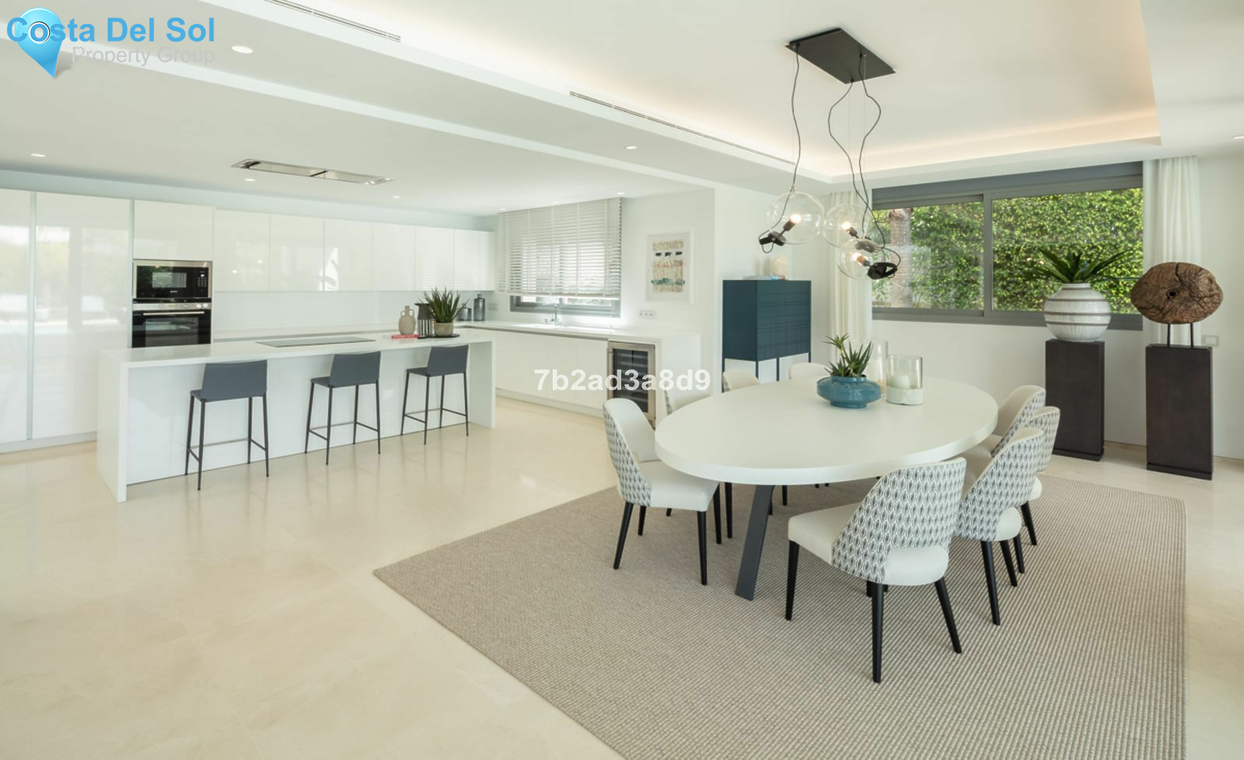 Detached Villa in Nueva Andalucía-1516908