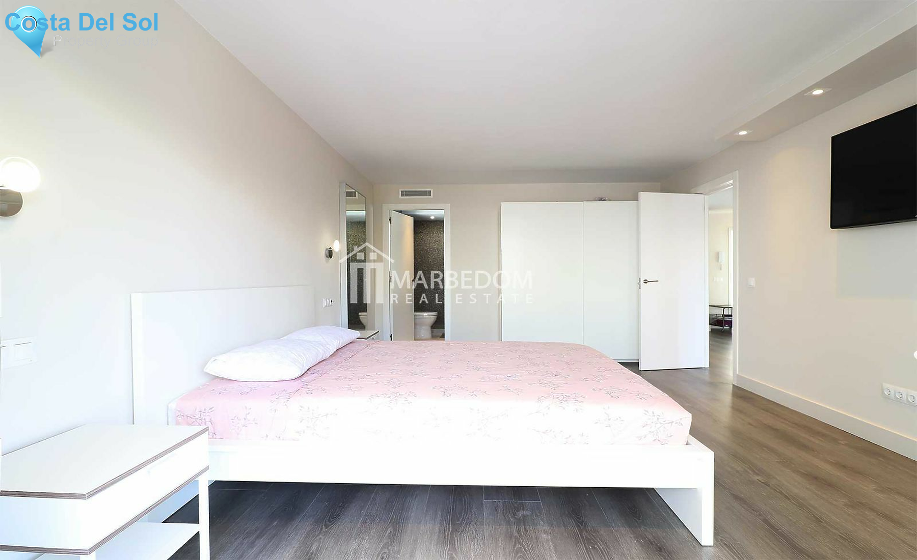 Detached Villa in Nueva Andalucía-1518360