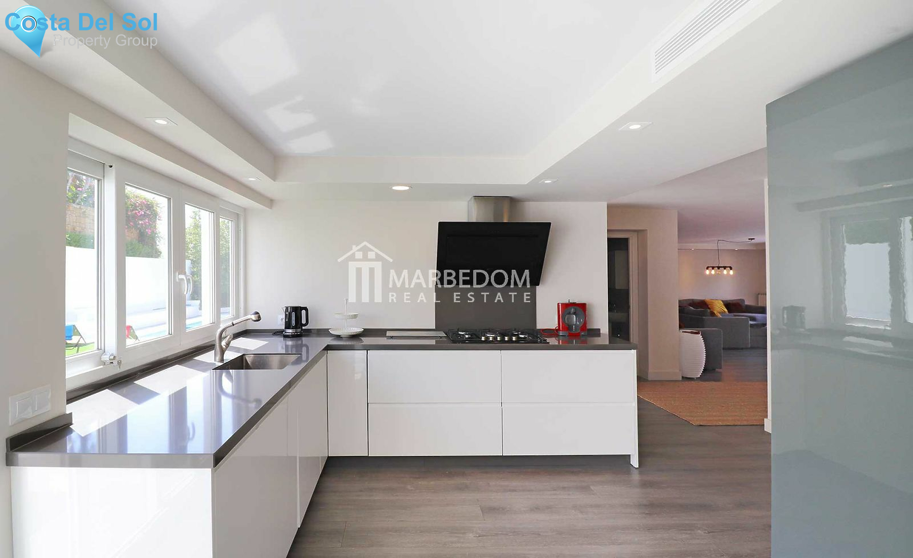 Detached Villa in Nueva Andalucía-1518361