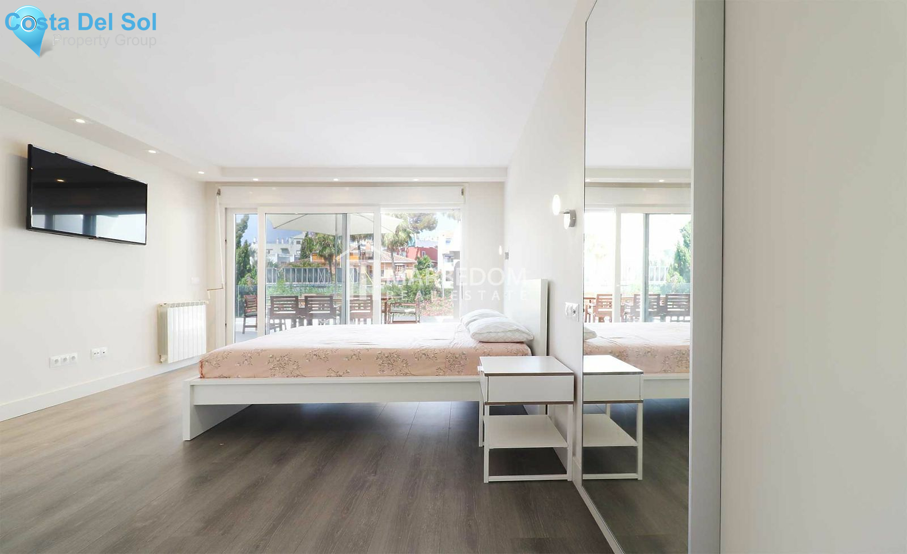 Detached Villa in Nueva Andalucía-1518365