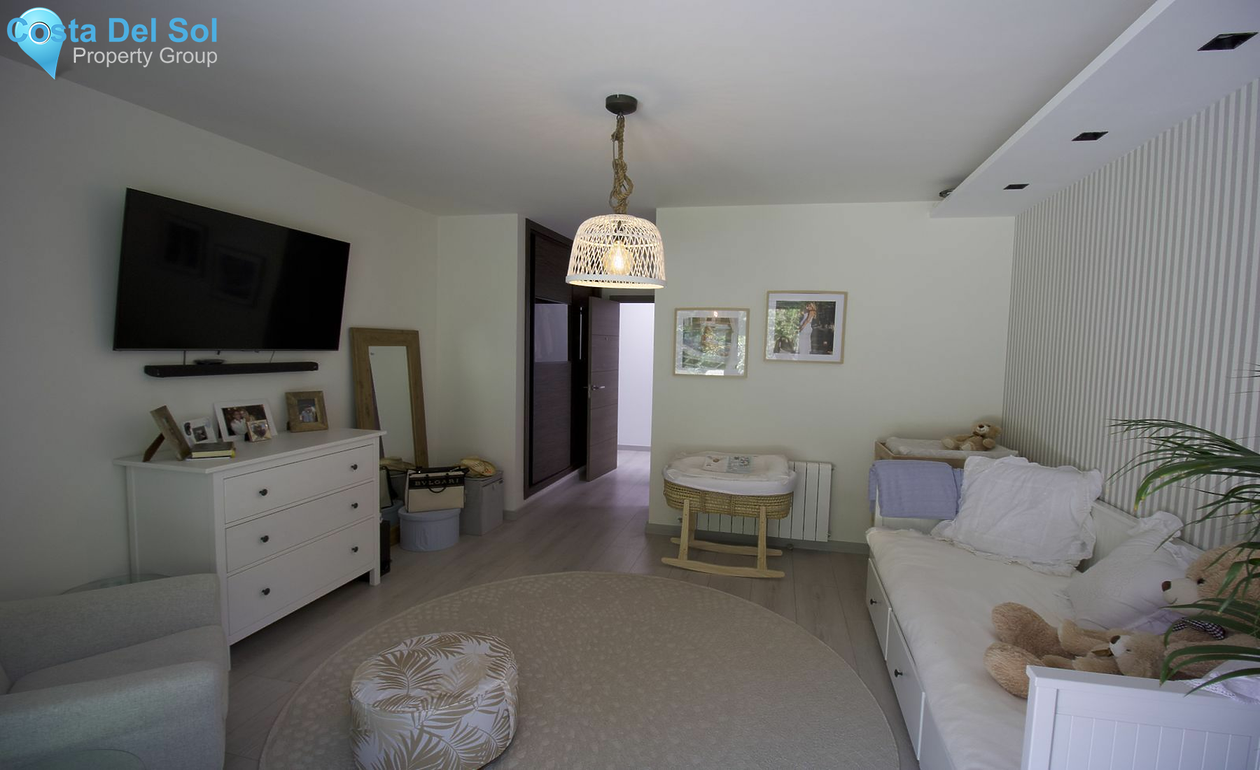 Detached Villa in Nueva Andalucía-1533663