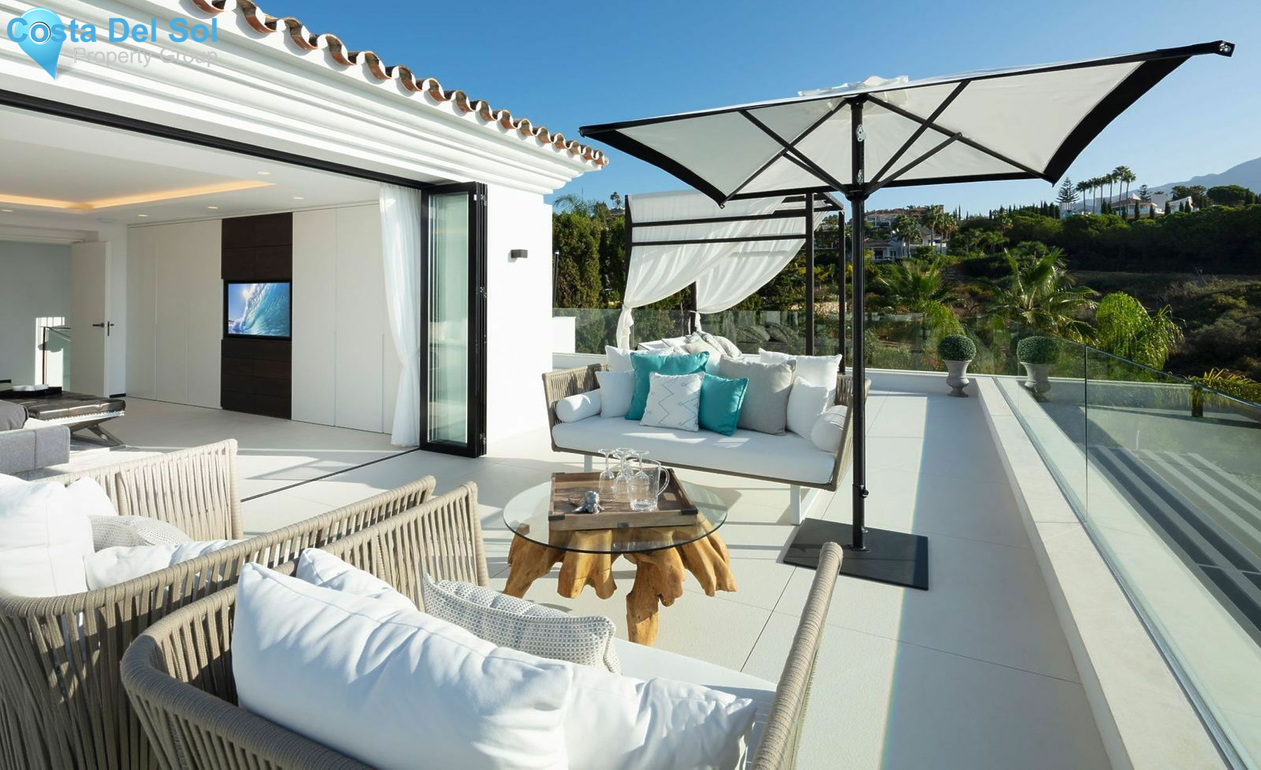 Detached Villa in Nueva Andalucía-1544825