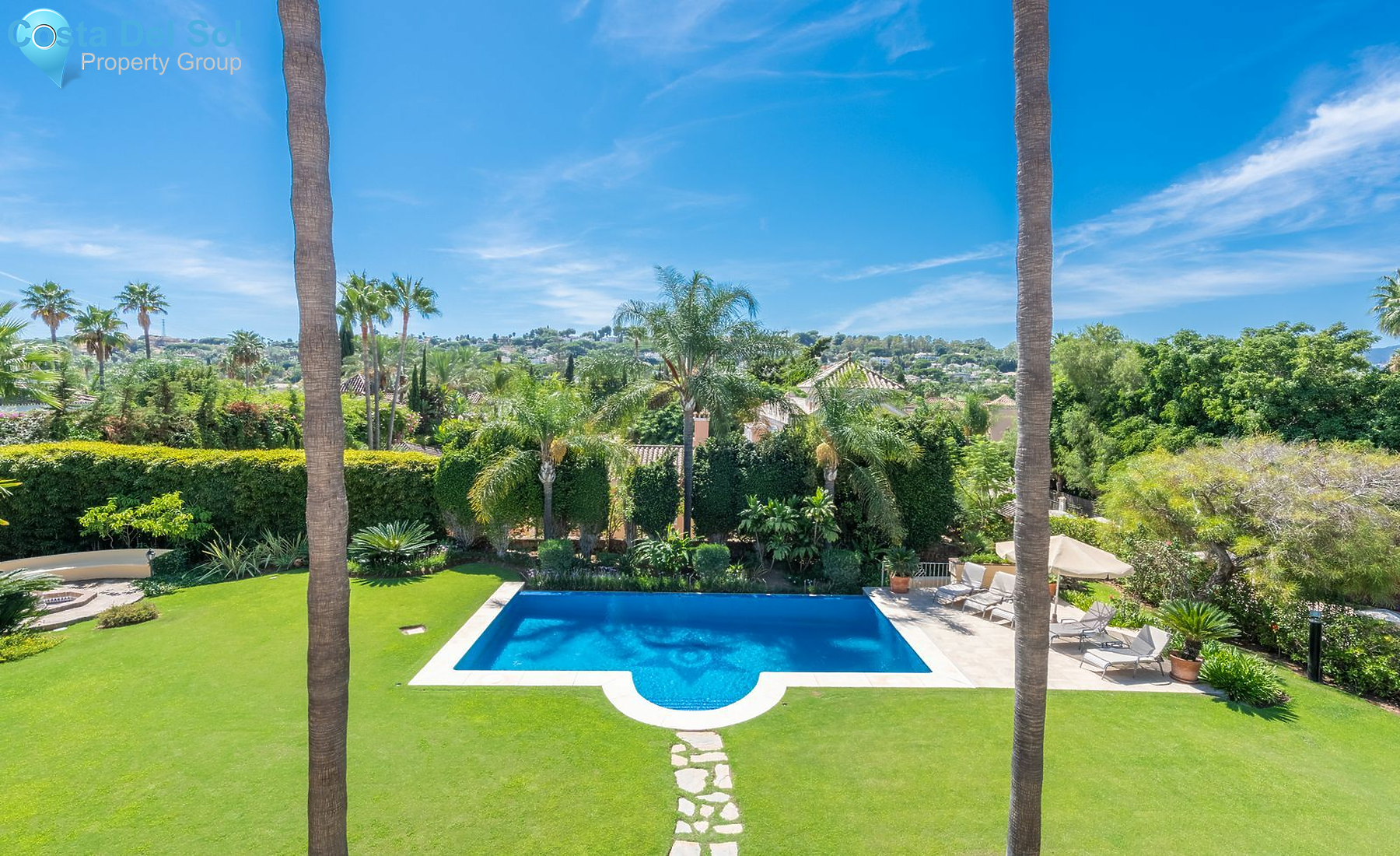 Detached Villa in Nueva Andalucía-1551617