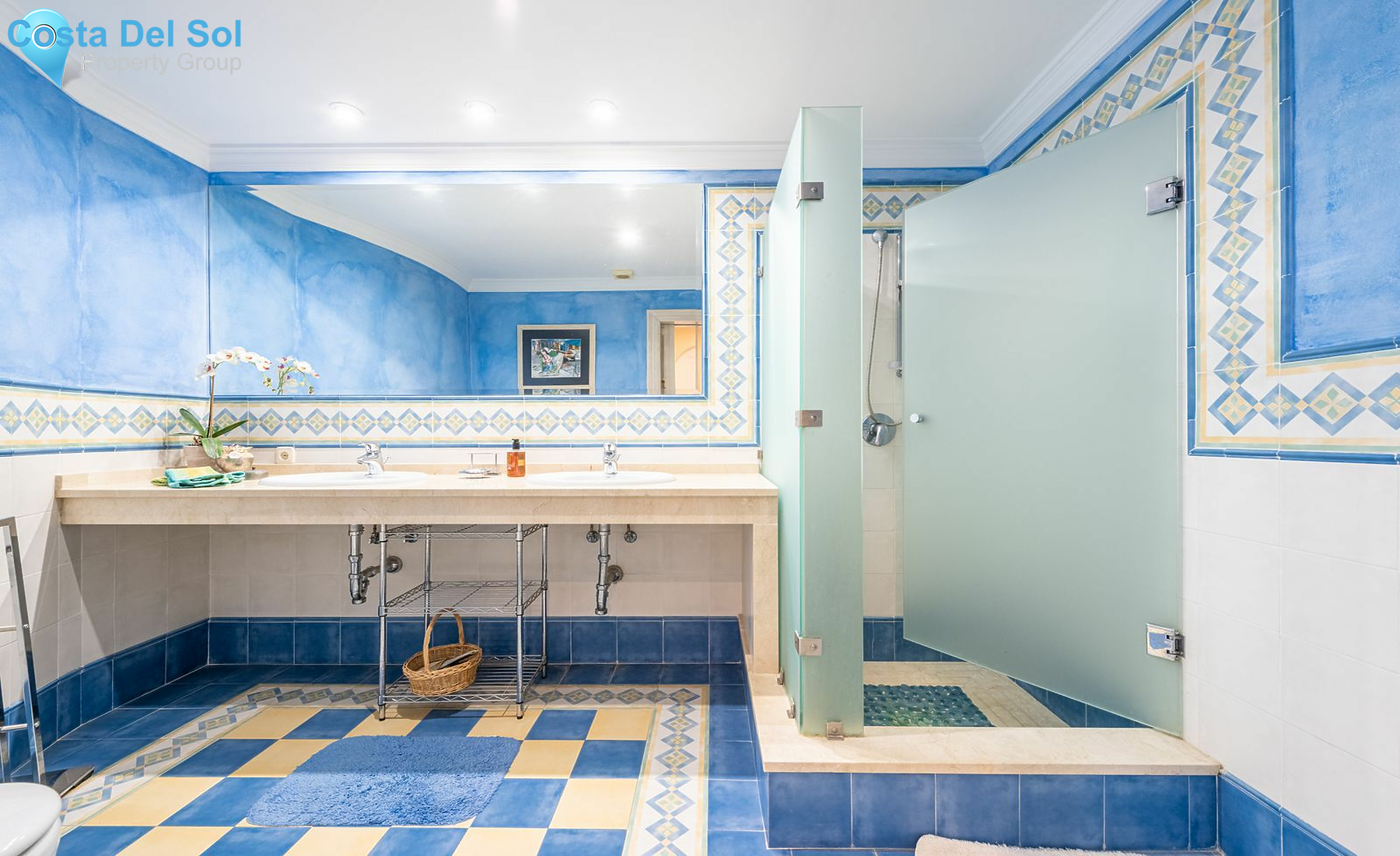 Detached Villa in Nueva Andalucía-1551624