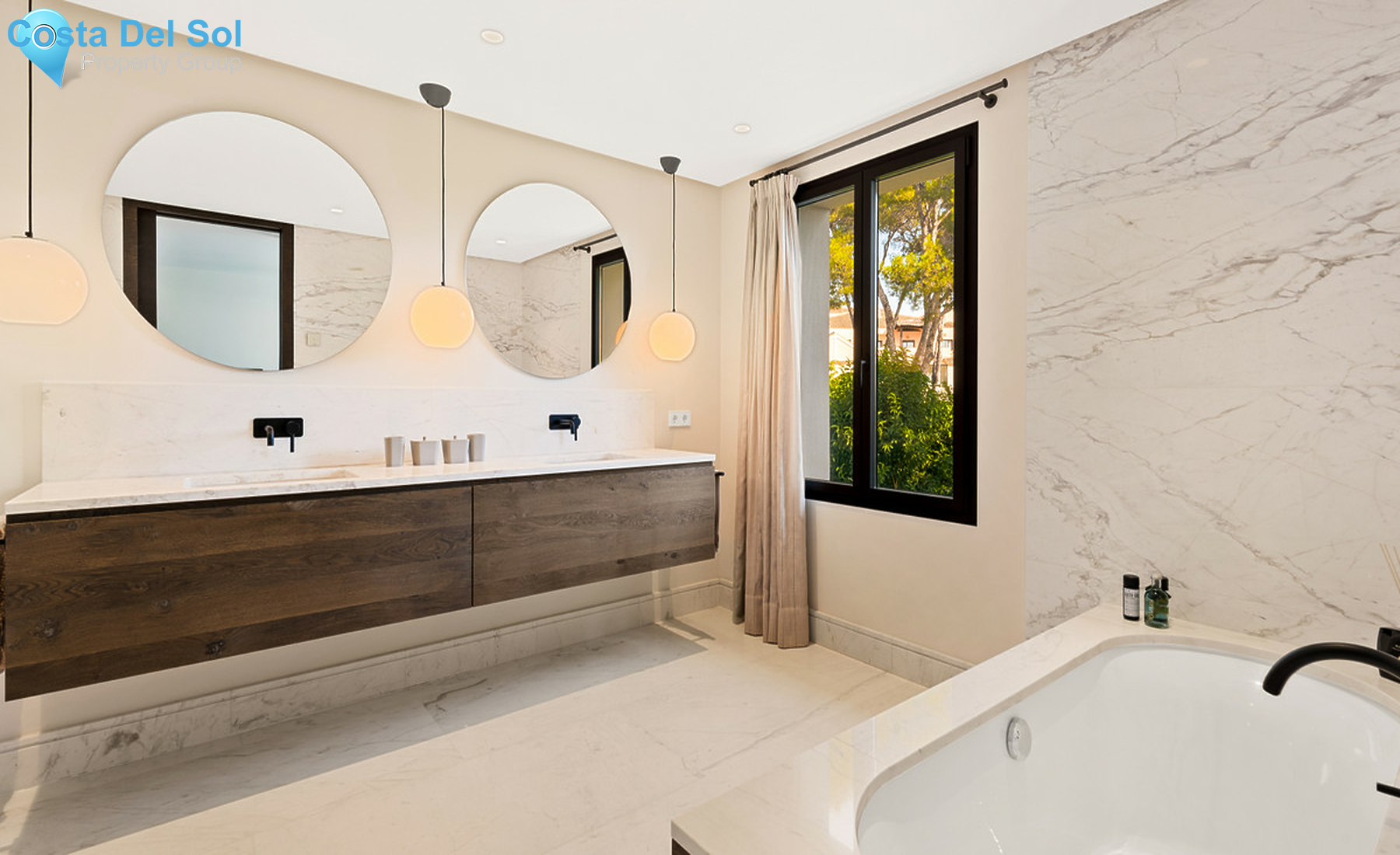 Detached Villa in Puerto Banús-708417