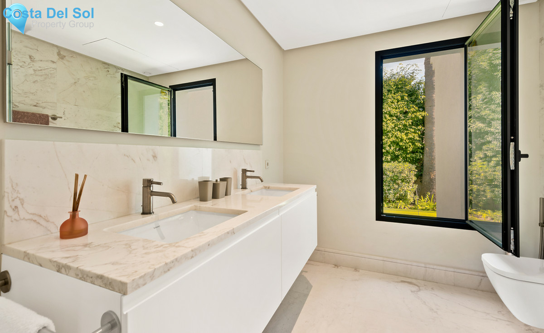 Detached Villa in Puerto Banús-708403