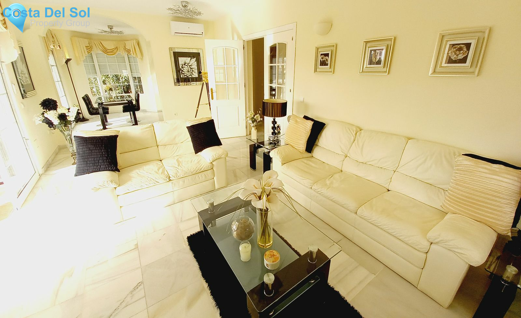Detached Villa in Riviera del Sol-1161892