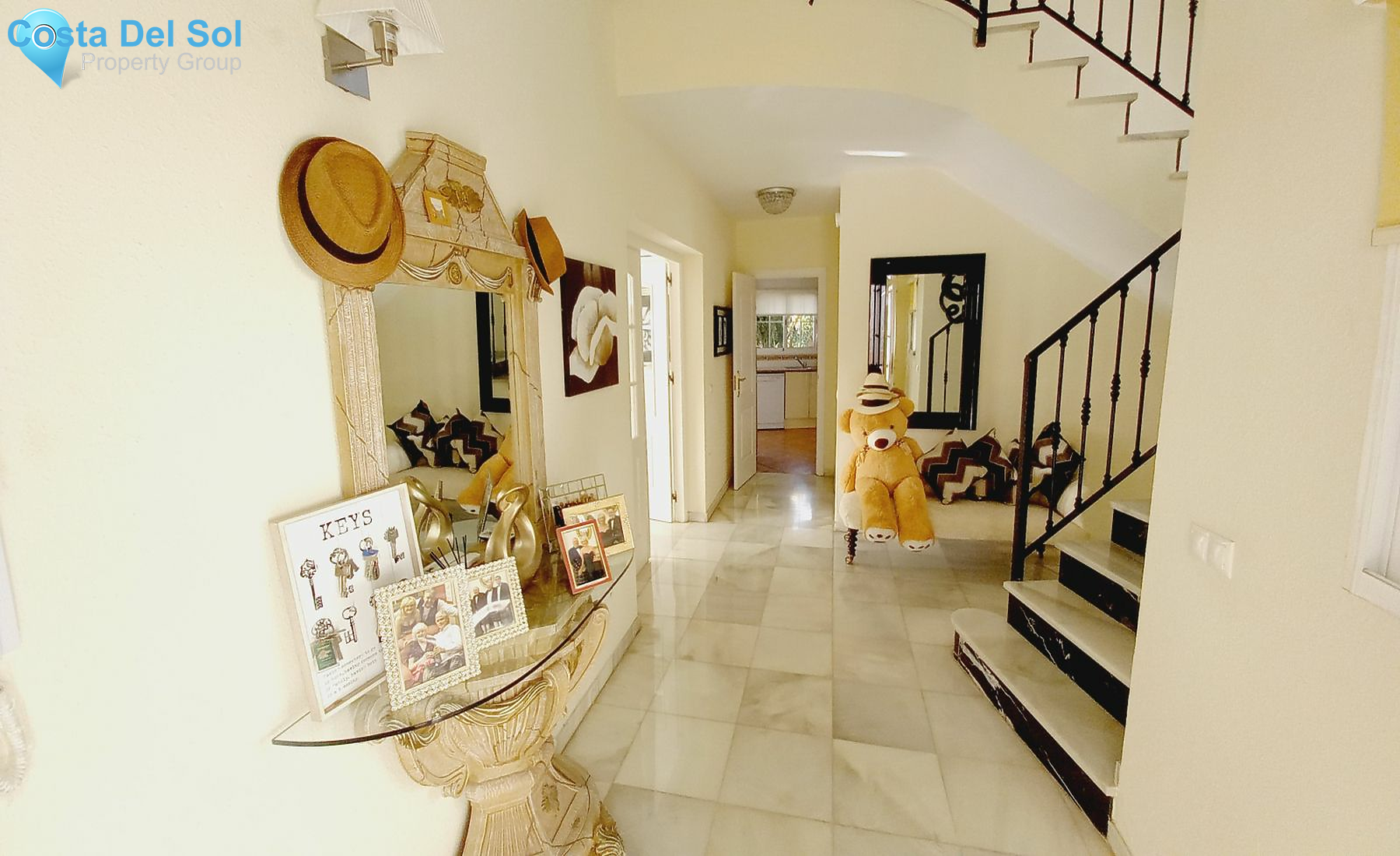 Detached Villa in Riviera del Sol-1161901