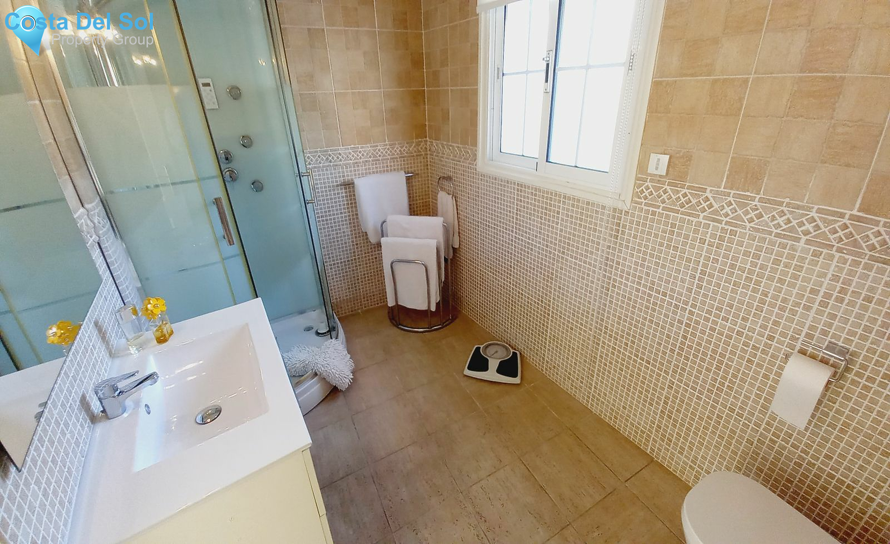 Detached Villa in Riviera del Sol-1161905