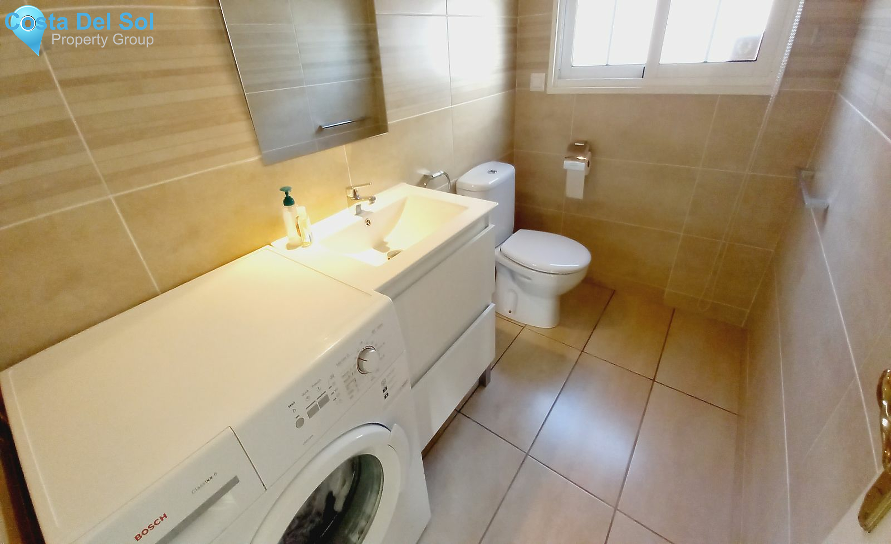 Detached Villa in Riviera del Sol-1161909