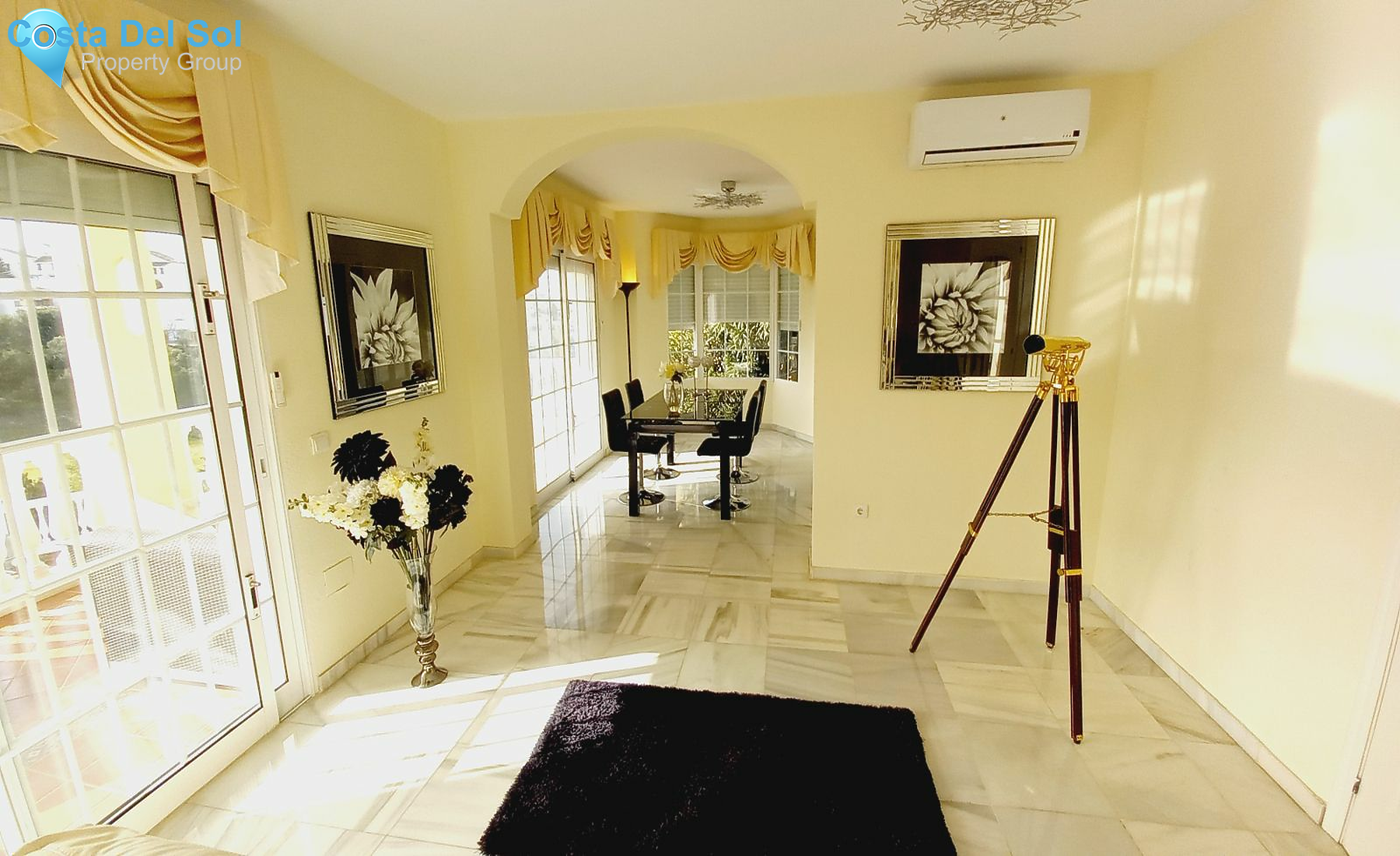 Detached Villa in Riviera del Sol-1161899