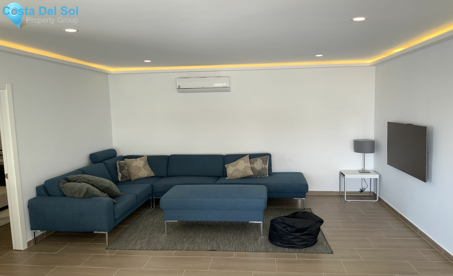 Detached Villa in Riviera del Sol-1191079