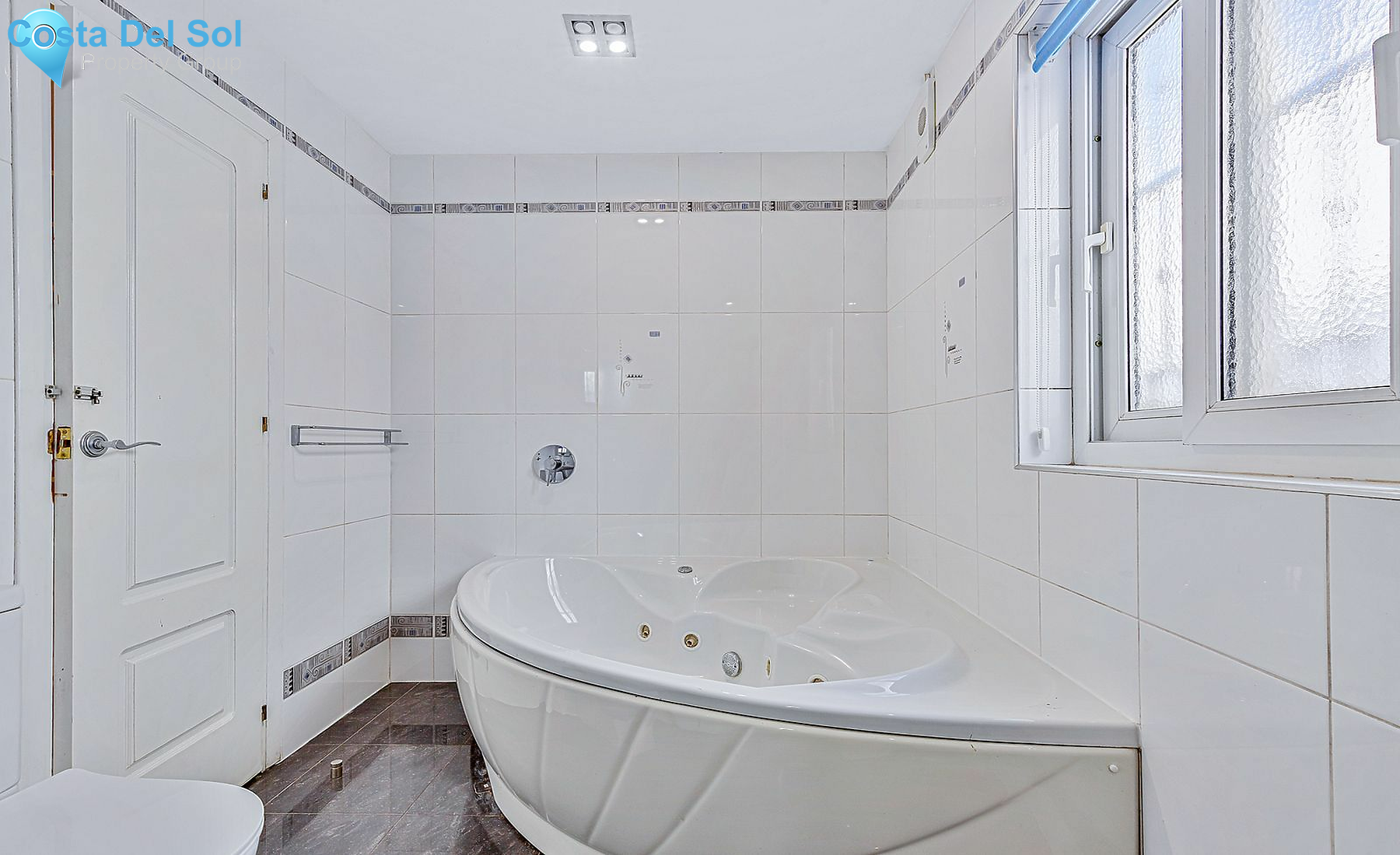 Detached Villa in Riviera del Sol-1495752