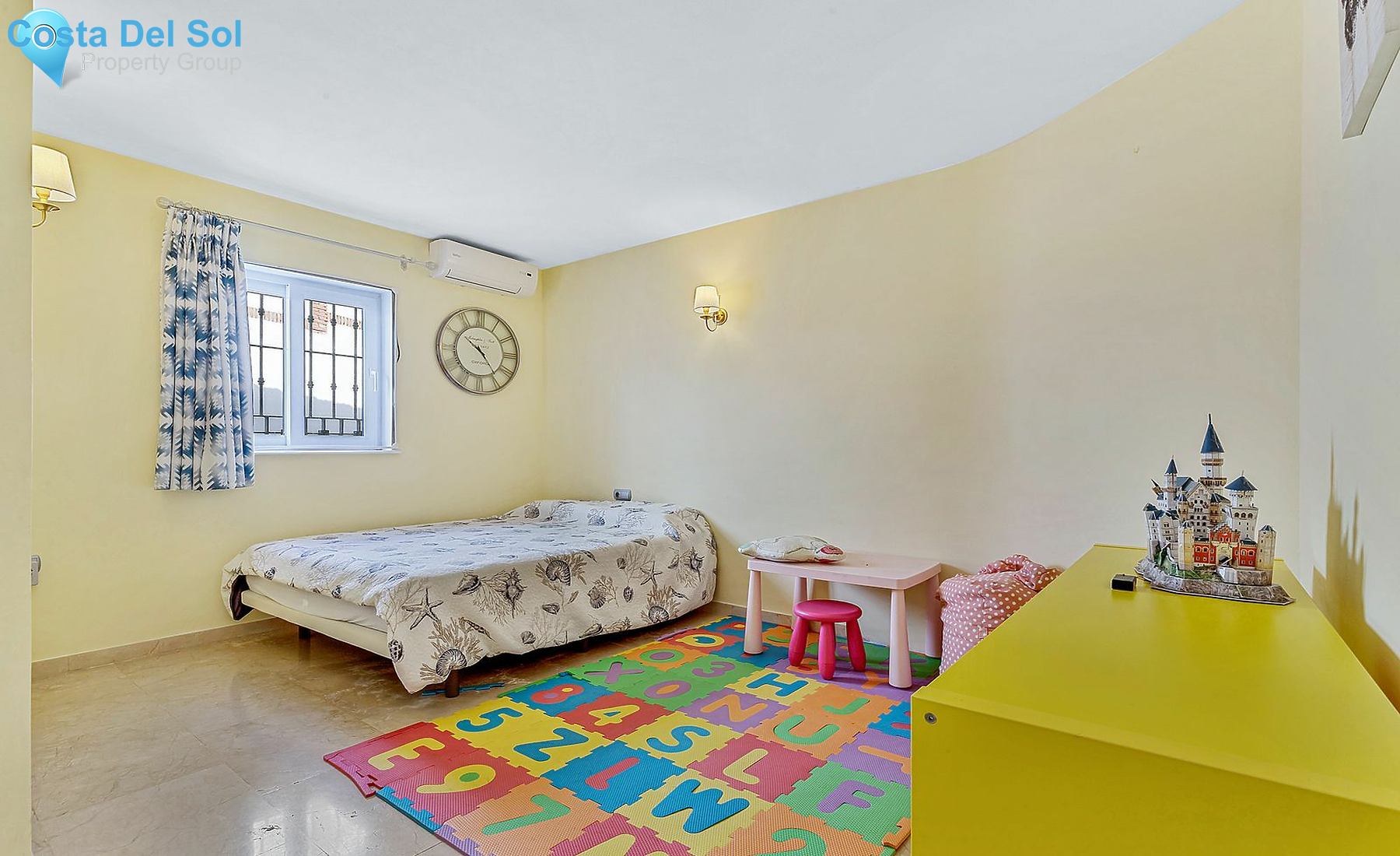 Detached Villa in Riviera del Sol-1495758