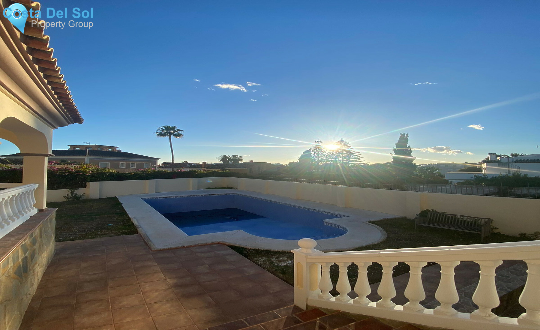Detached Villa in San Pedro de Alcántara-695318