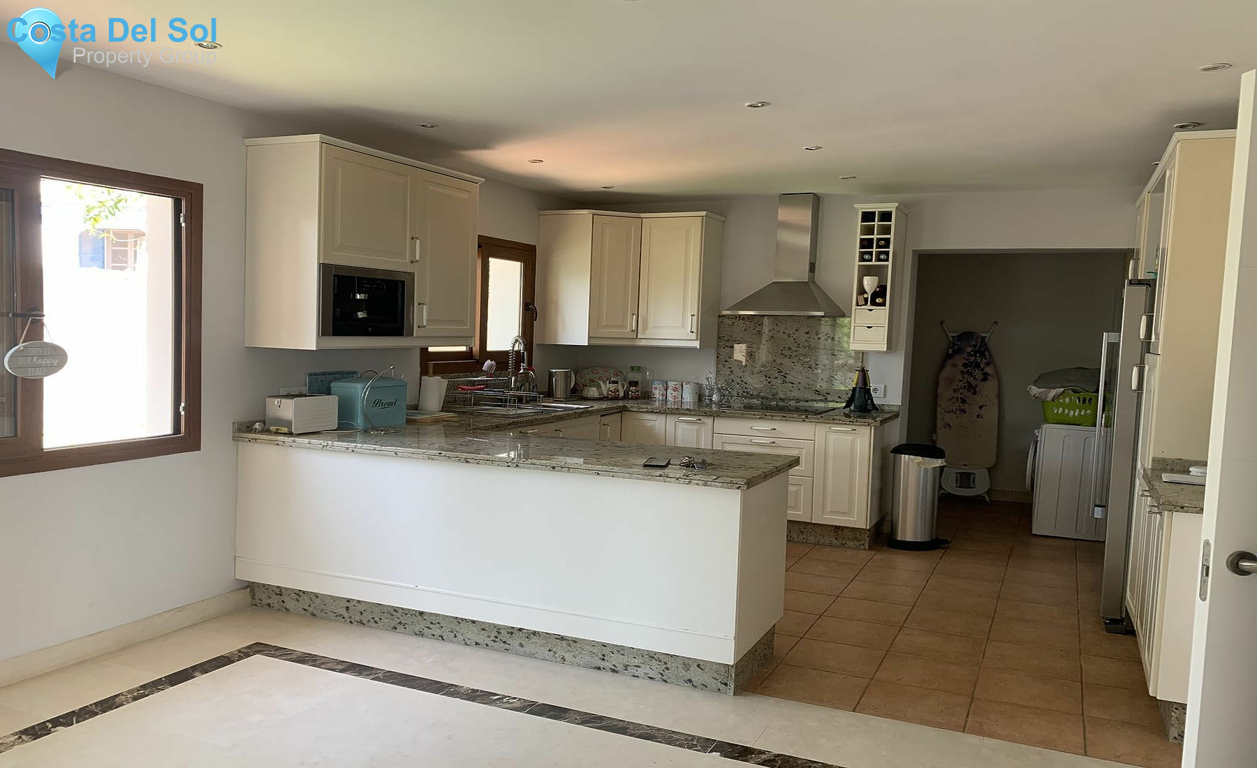 Detached Villa in San Pedro de Alcántara-1191812