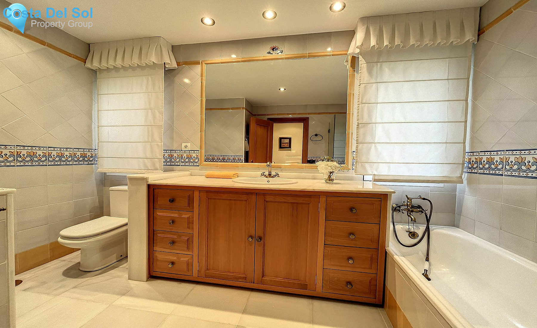 Detached Villa in San Pedro de Alcántara-1426582