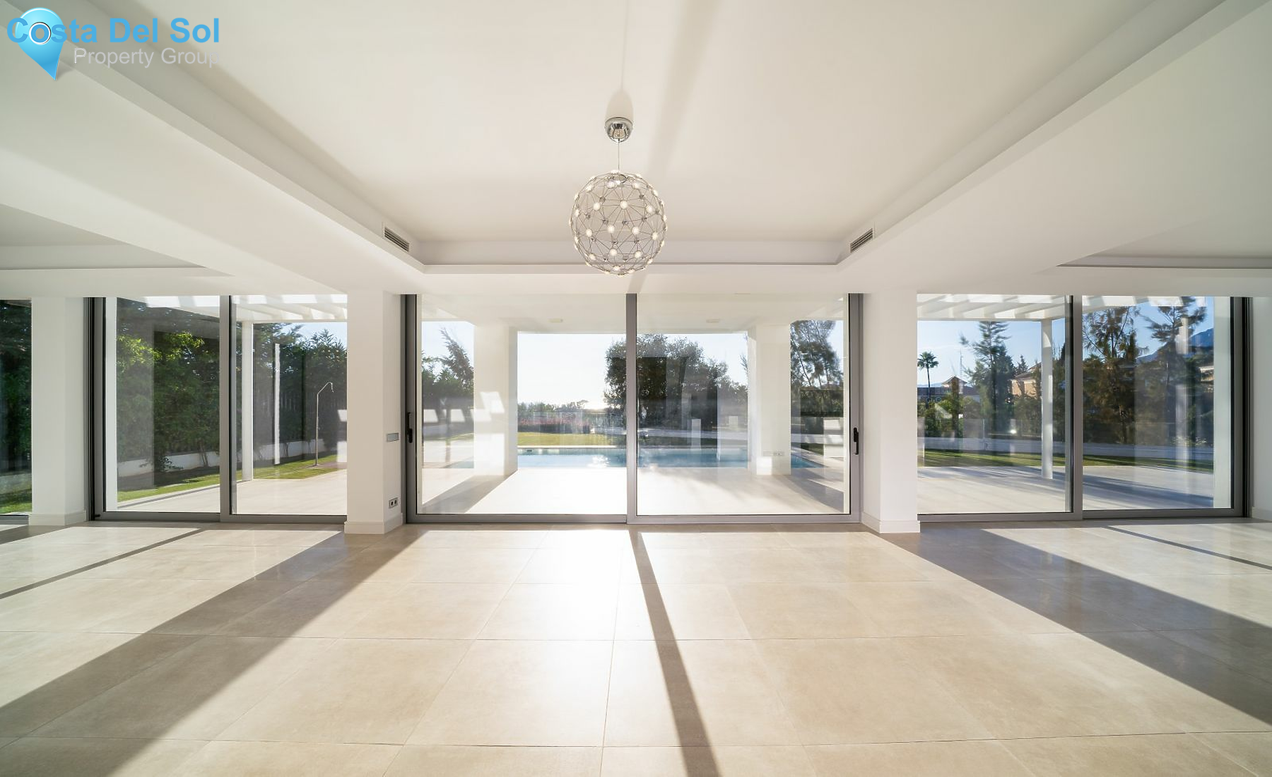 Detached Villa in Santa Clara-1145692