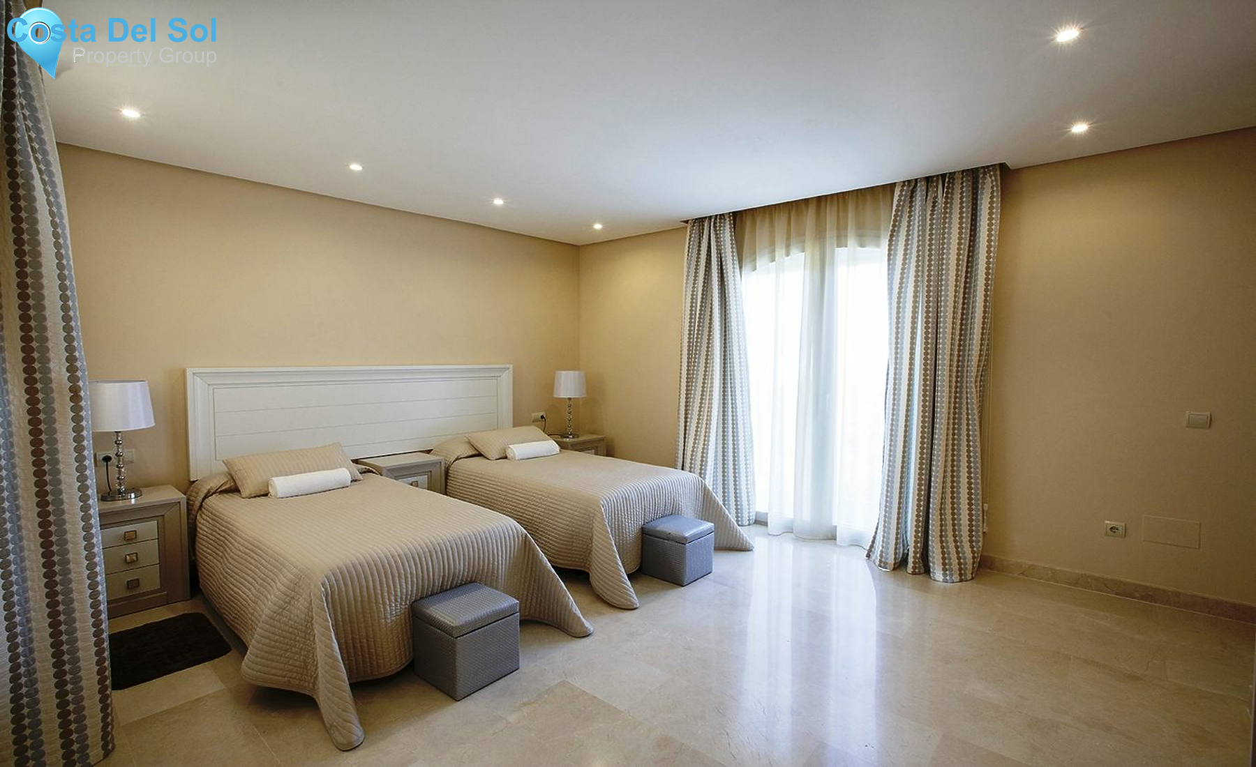 Detached Villa in Selwo-1211583