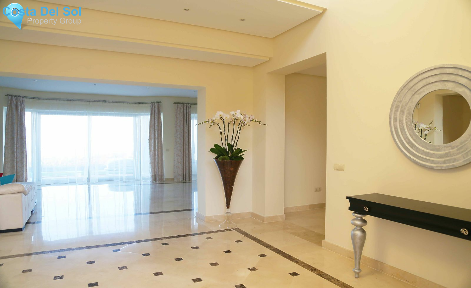 Detached Villa in Selwo-1211571