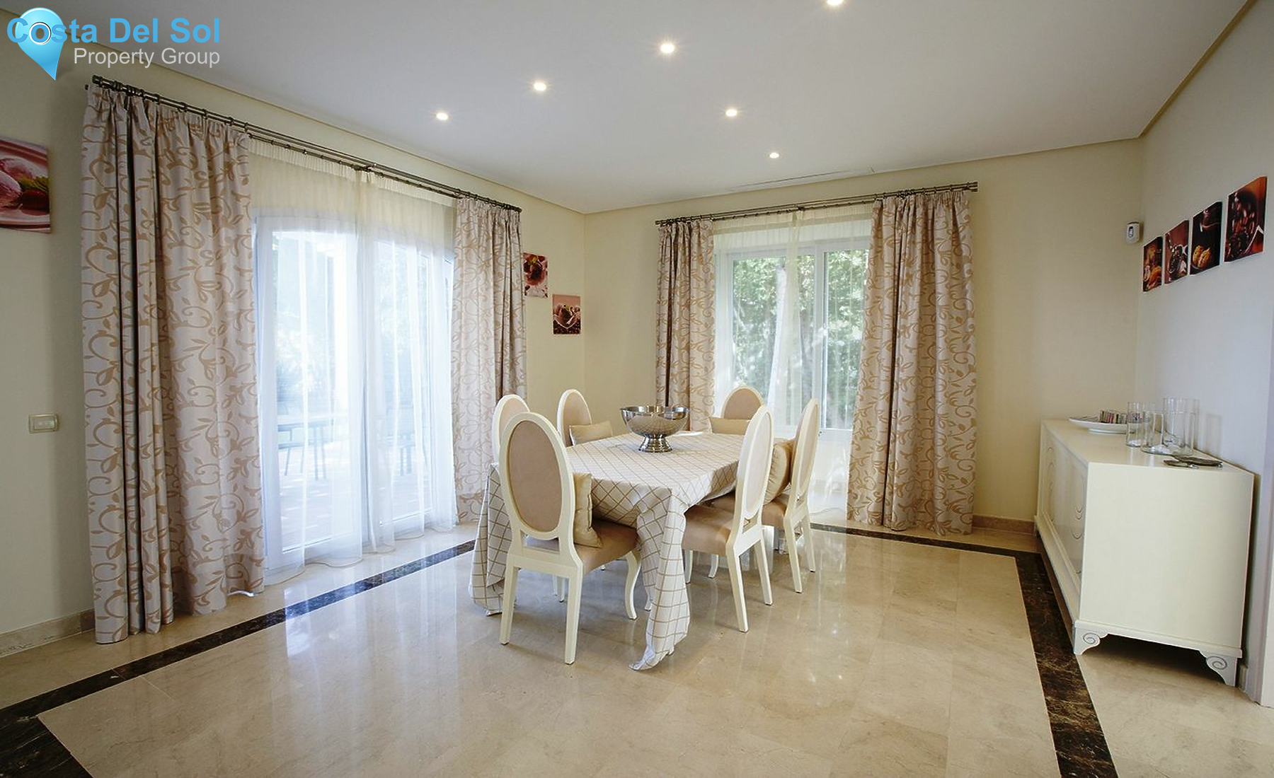 Detached Villa in Selwo-1211575