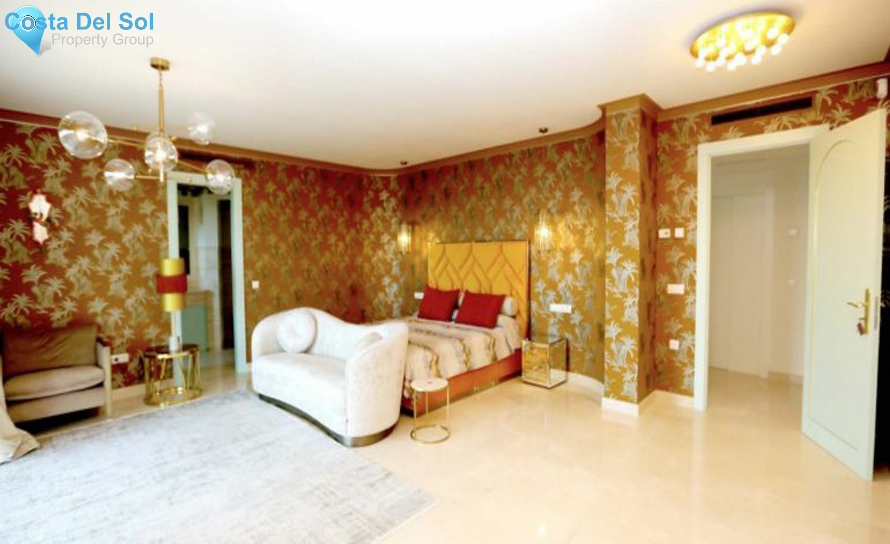 Detached Villa in Selwo-1450065