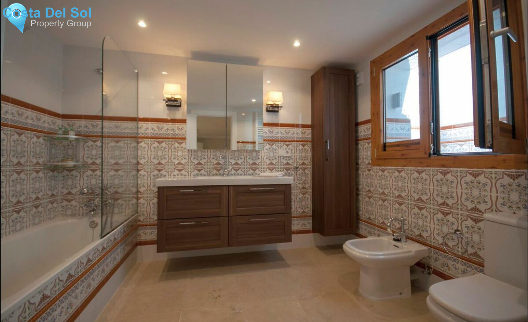 Detached Villa in Sierra Blanca-1126918