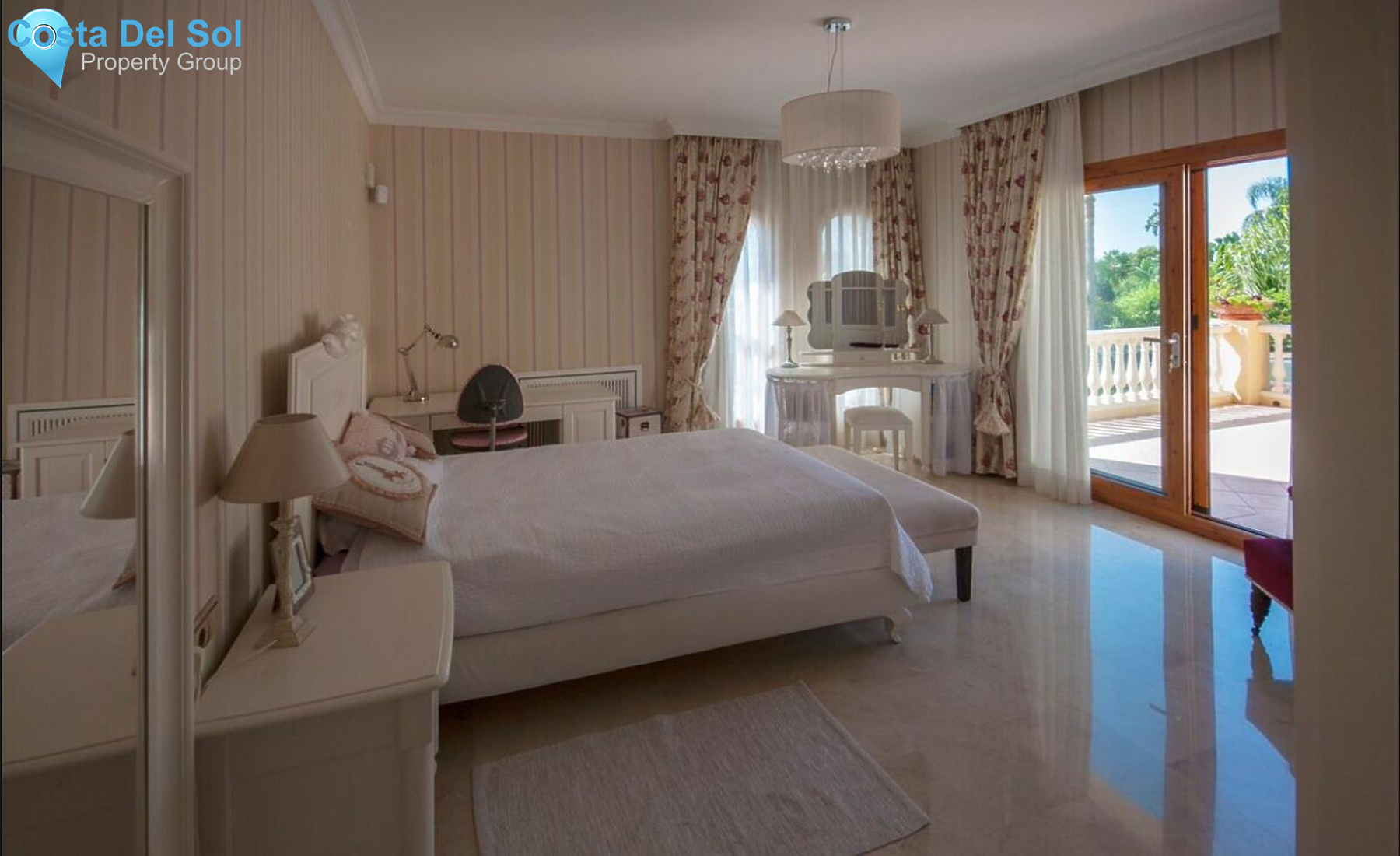 Detached Villa in Sierra Blanca-1126921