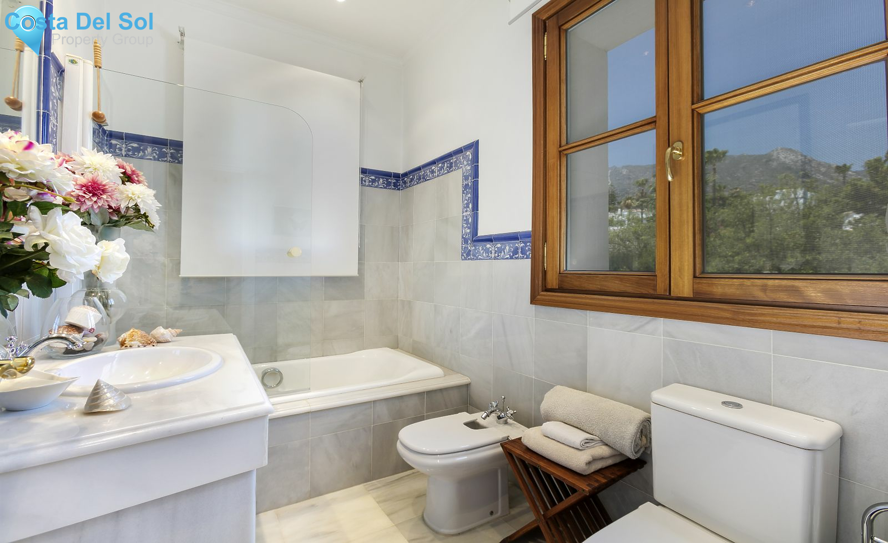 Detached Villa in Sierra Blanca-1213700