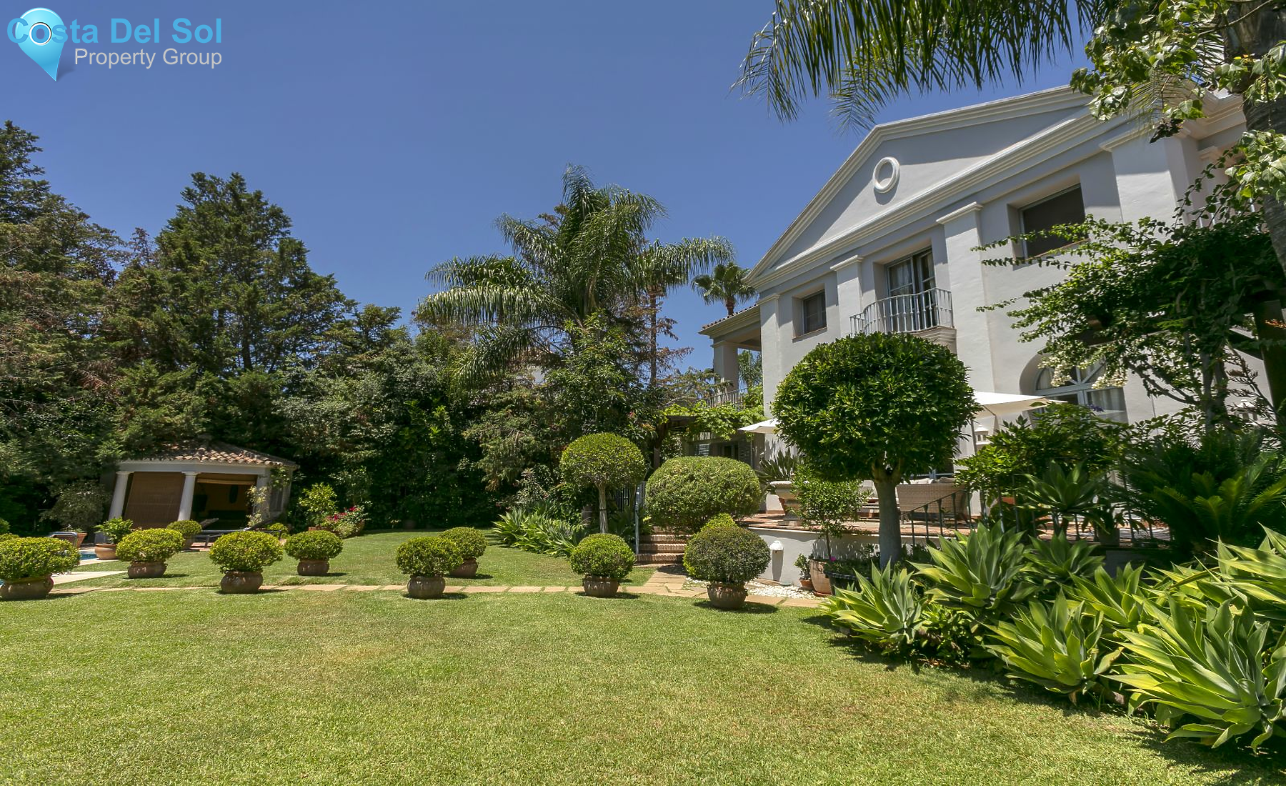 Detached Villa in Sierra Blanca-1213695