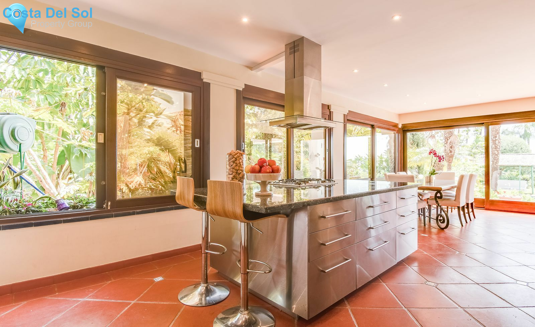 Detached Villa in Sierra Blanca-1431073