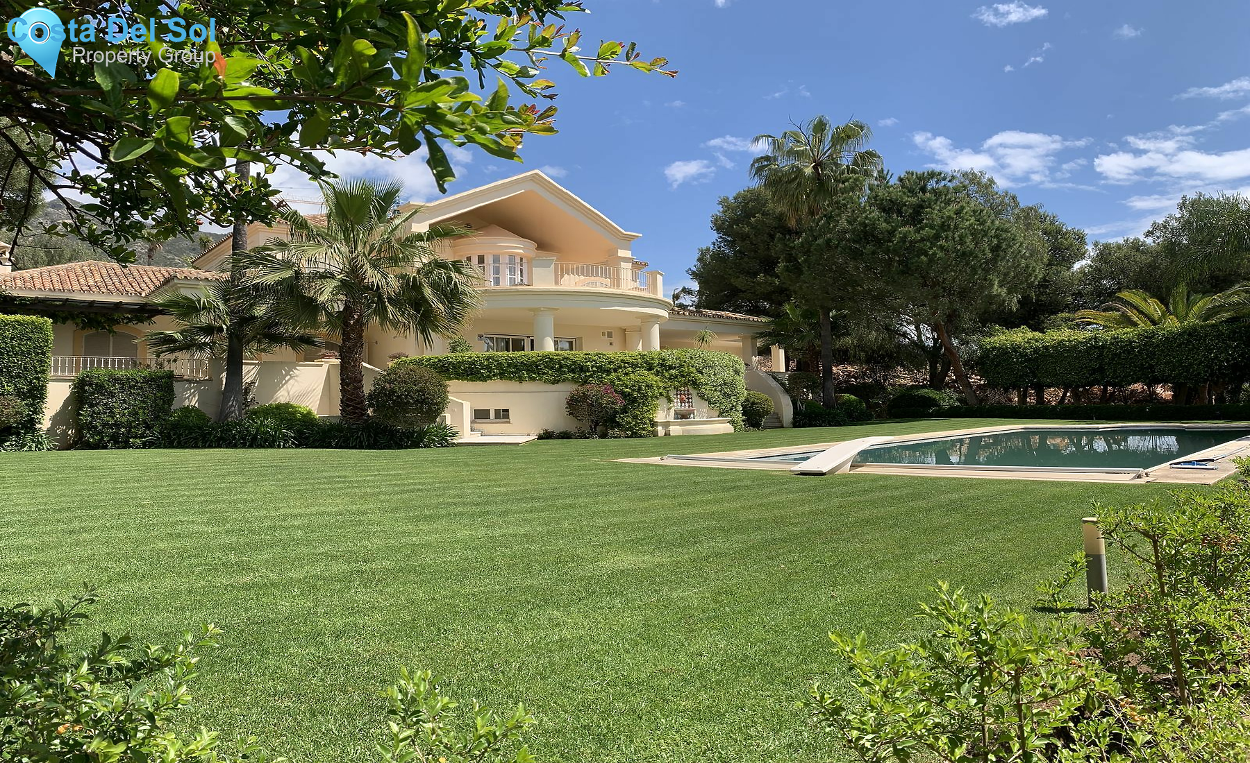 Detached Villa in Sierra Blanca