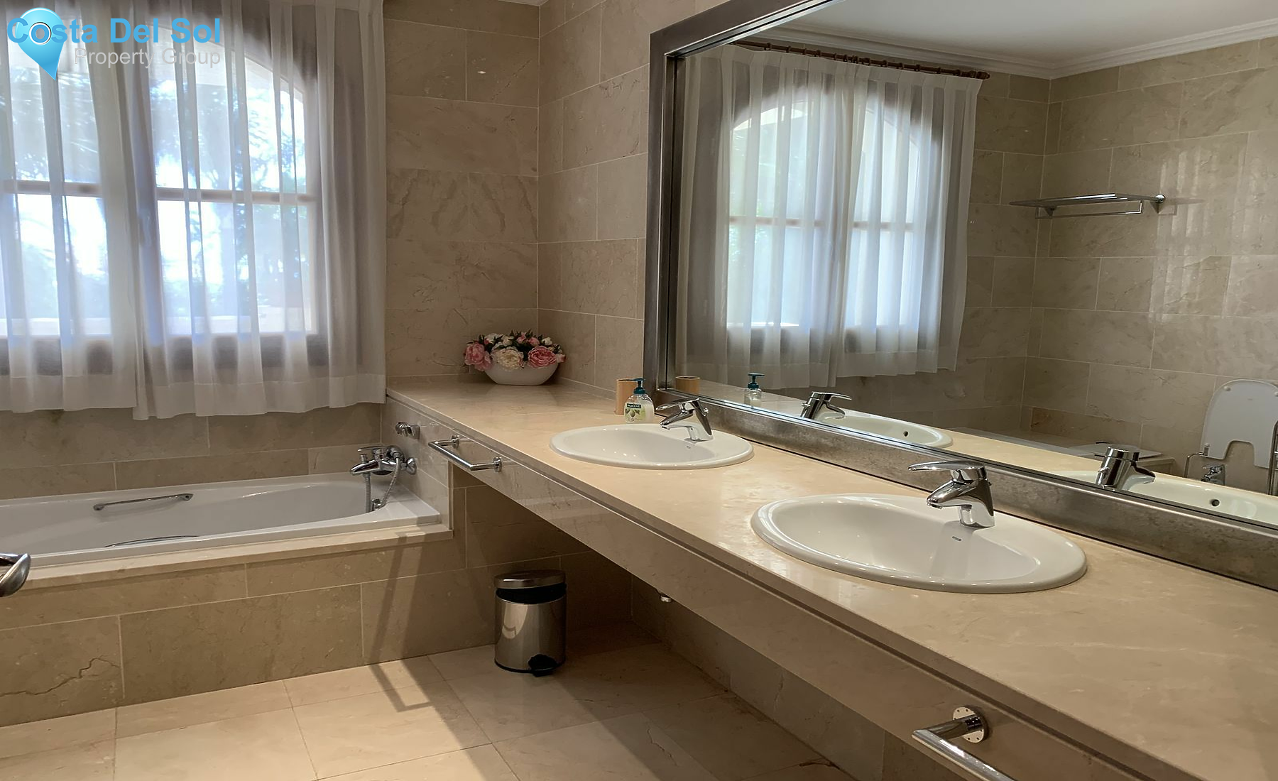 Detached Villa in Sierra Blanca-1488350