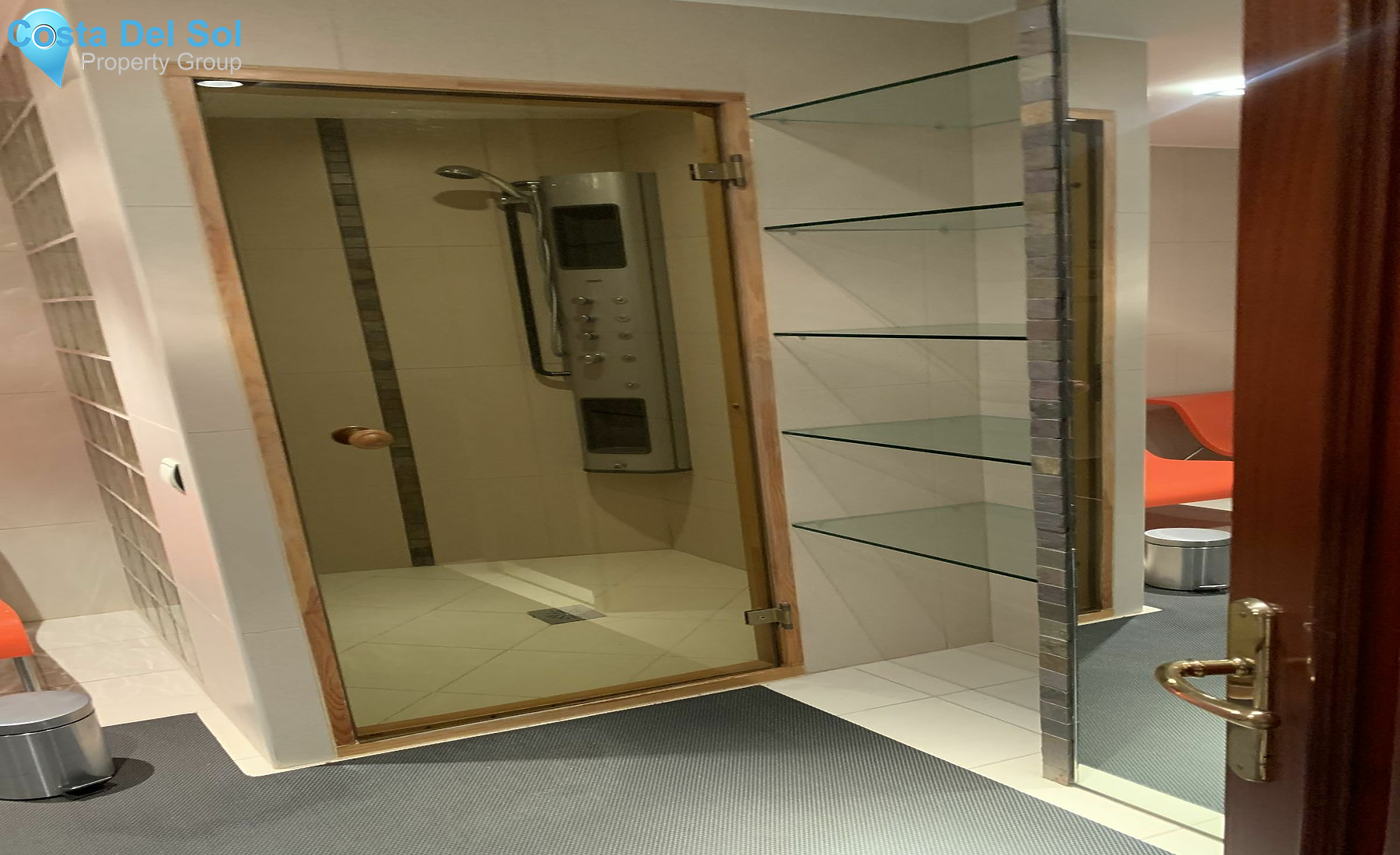 Detached Villa in Sierra Blanca-1488360