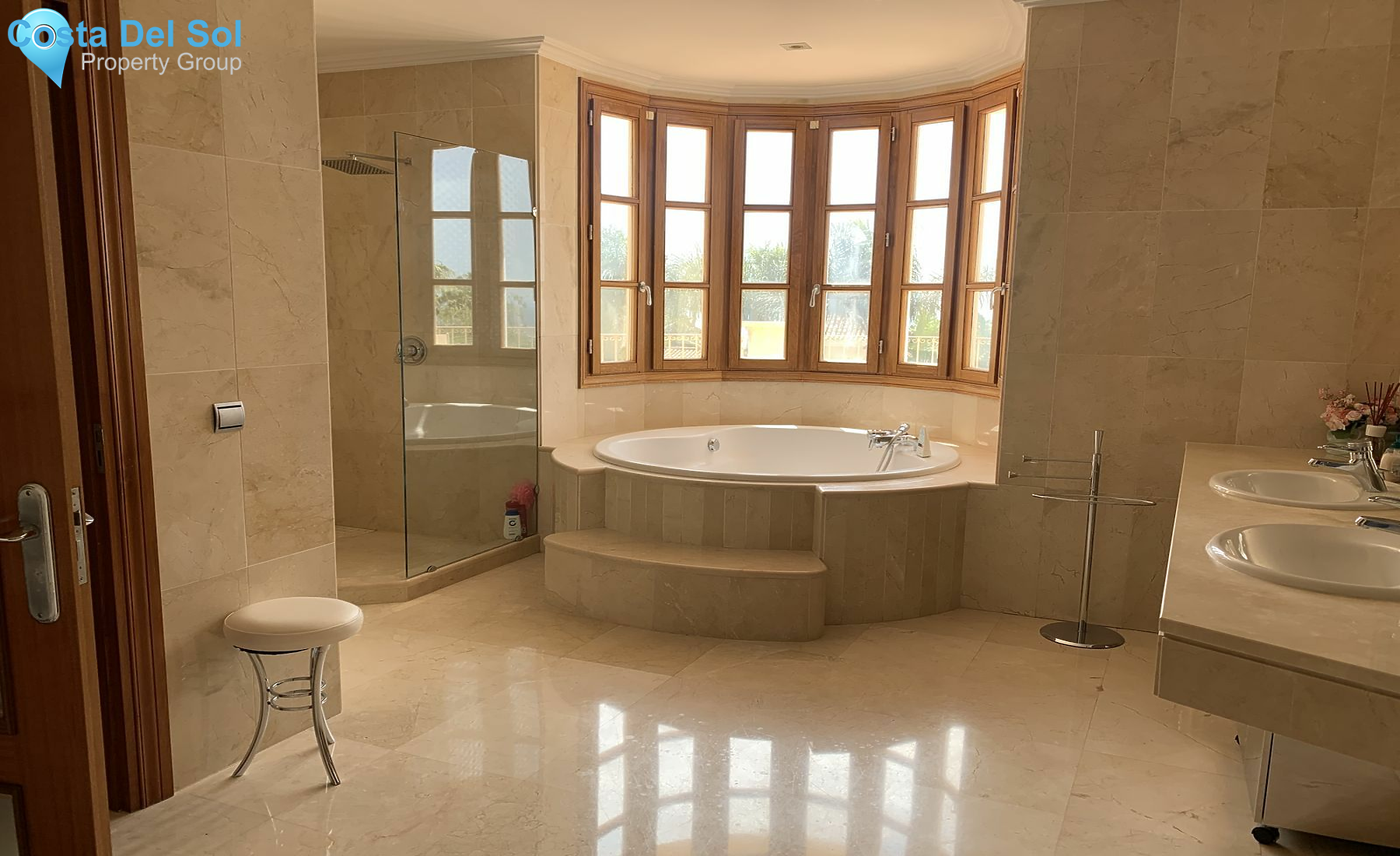 Detached Villa in Sierra Blanca-1488346