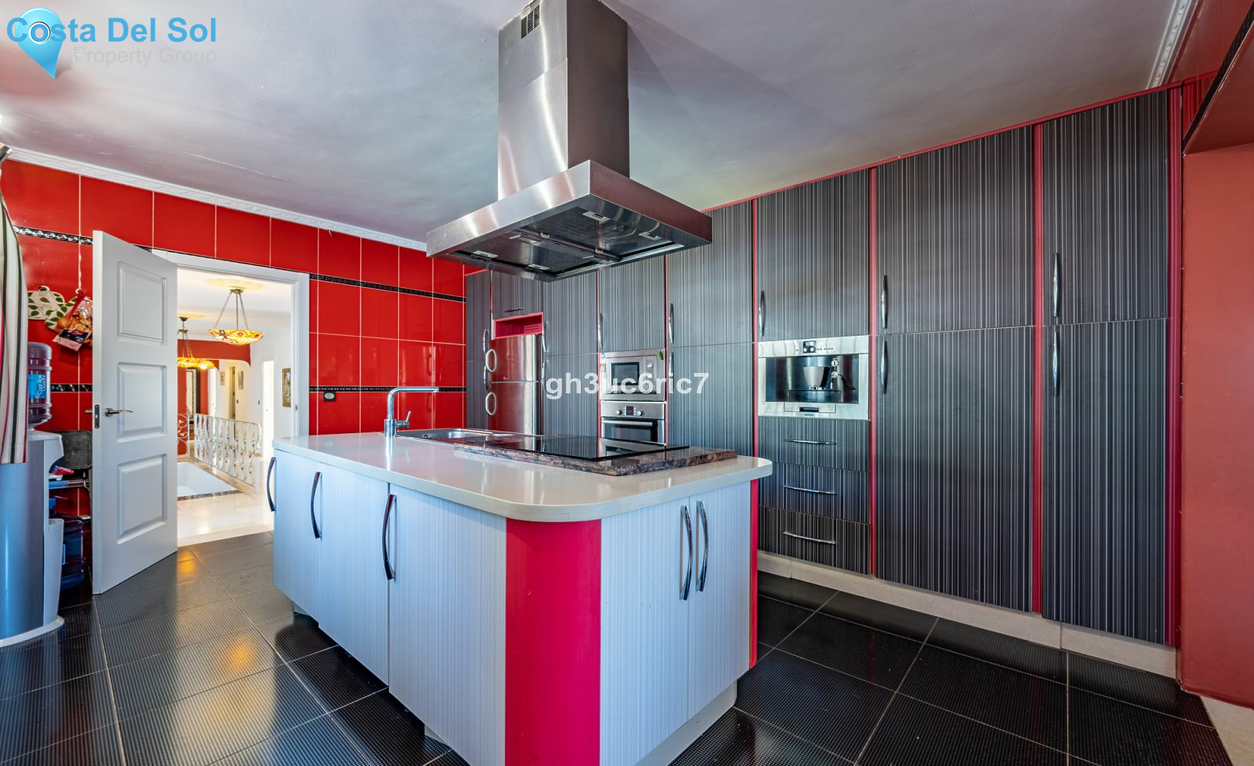 Detached Villa in Mijas Costa-1162955