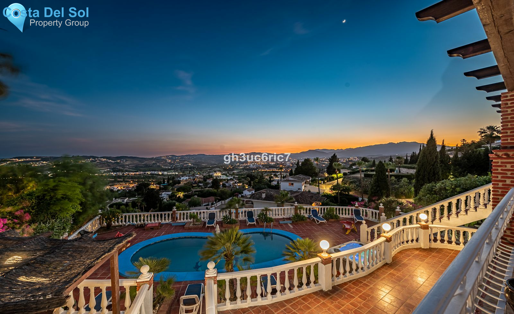 Detached Villa in Mijas Costa-1162946