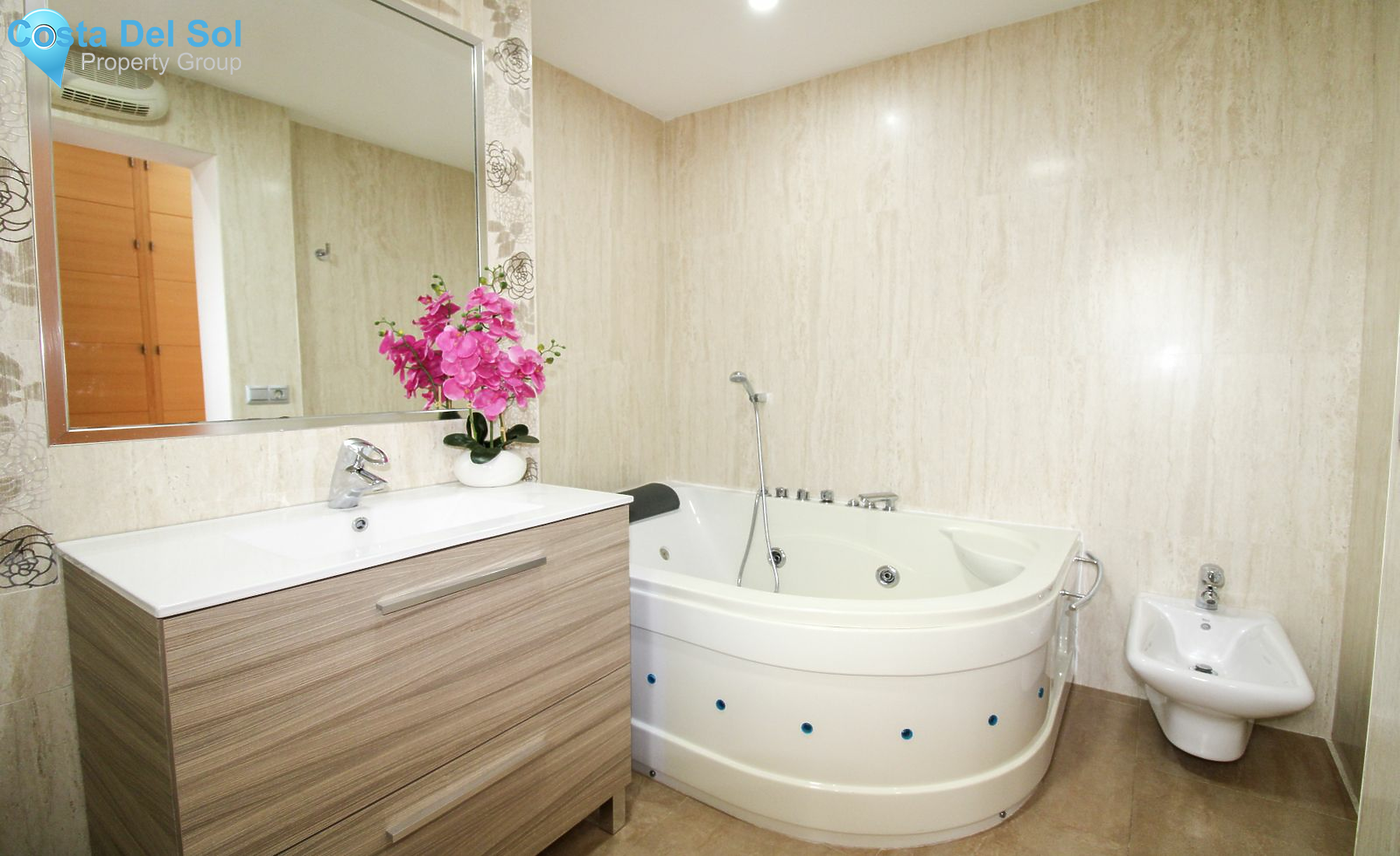 Detached Villa in Sierrezuela-1183216