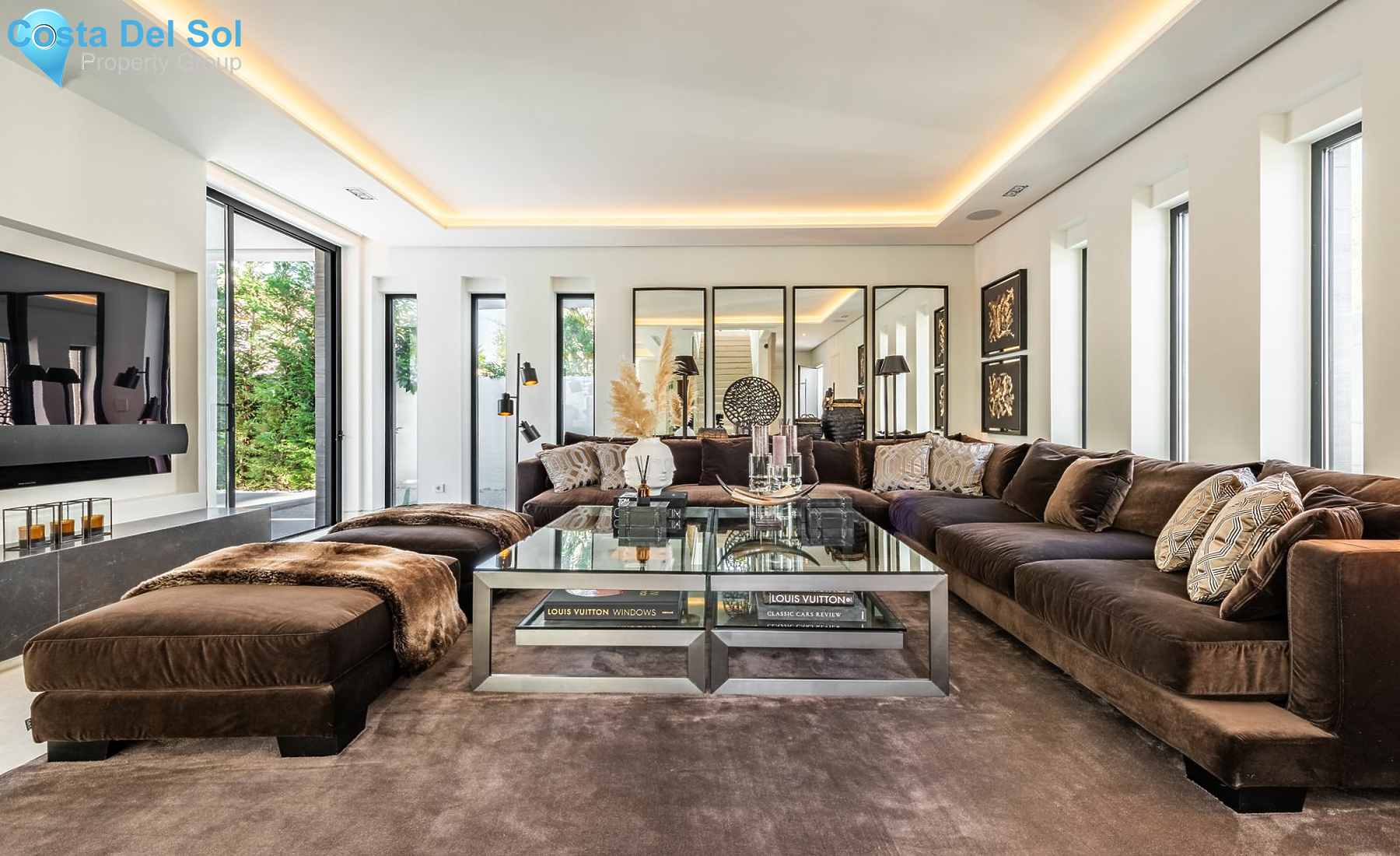 Detached Villa in The Golden Mile-1126657