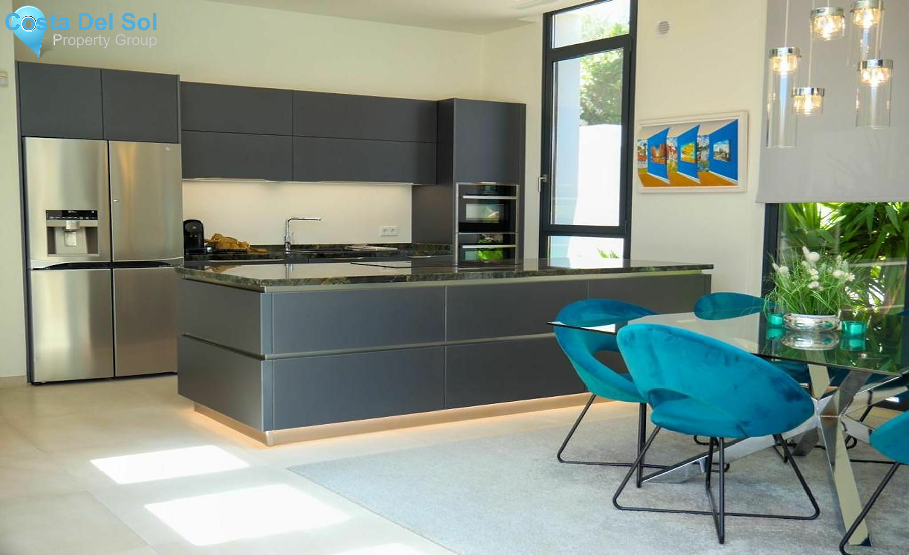 Detached Villa in The Golden Mile-1162021