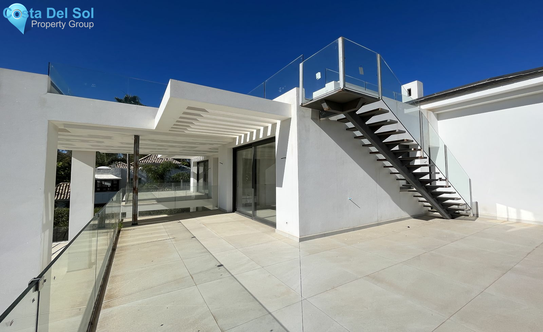 Detached Villa in The Golden Mile-1182832