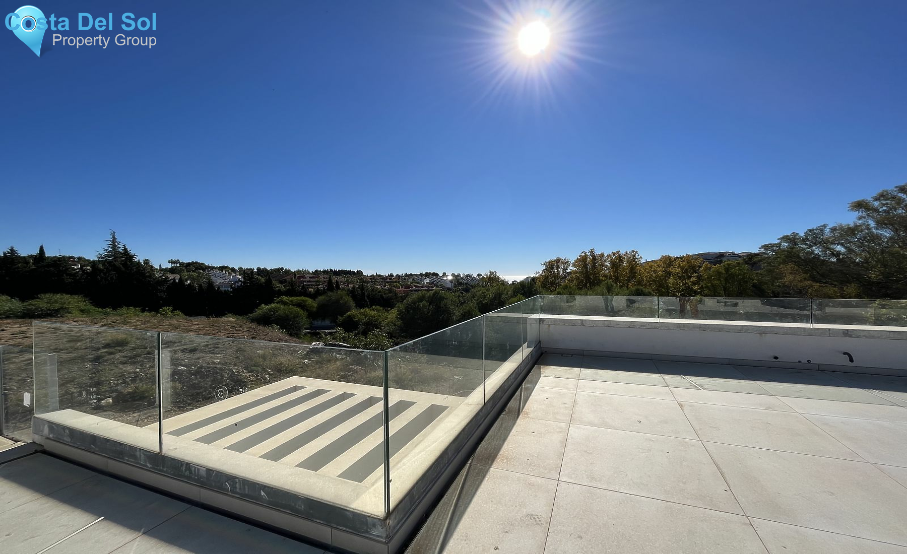 Detached Villa in The Golden Mile-1182830