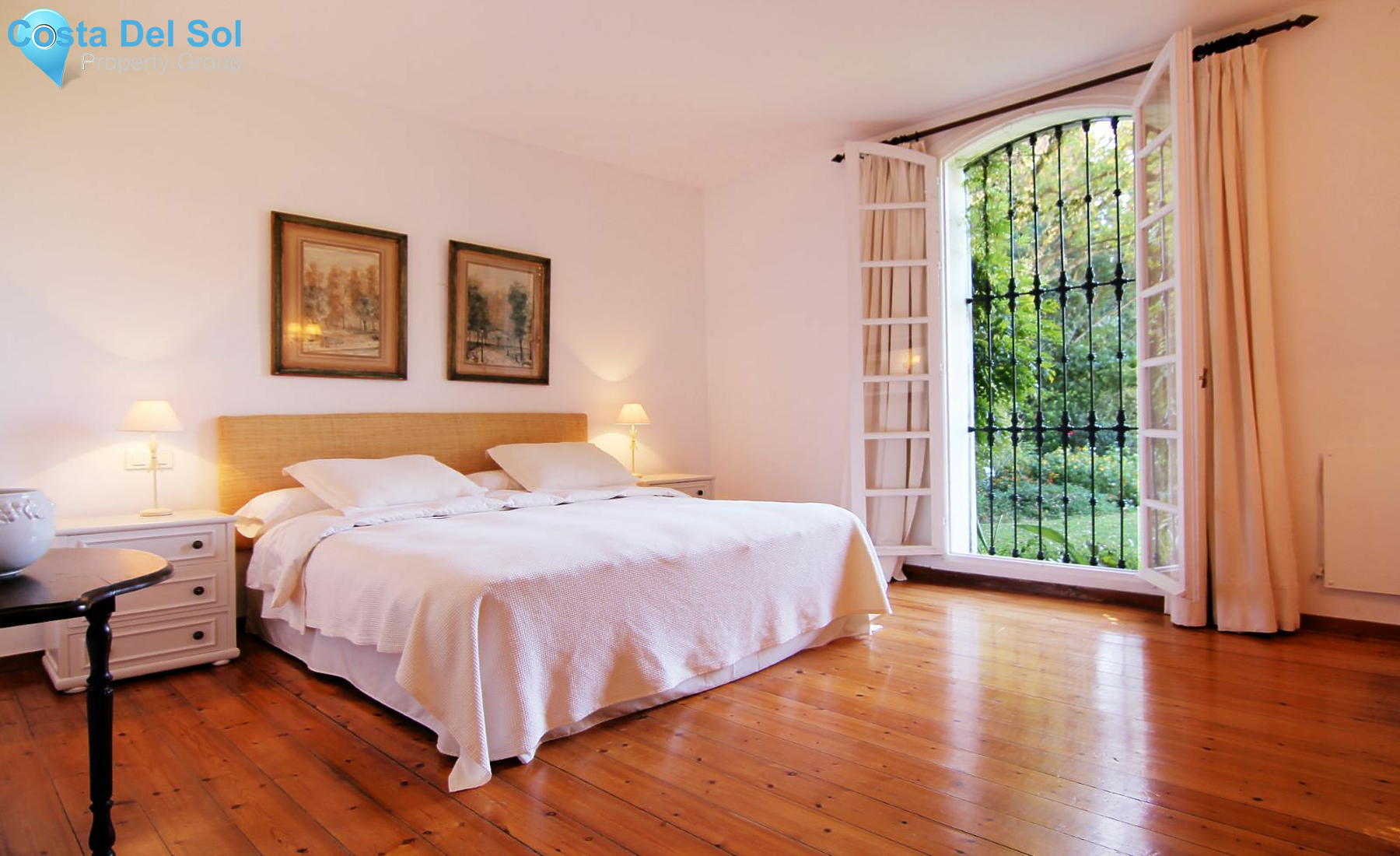 Detached Villa in The Golden Mile-1214174