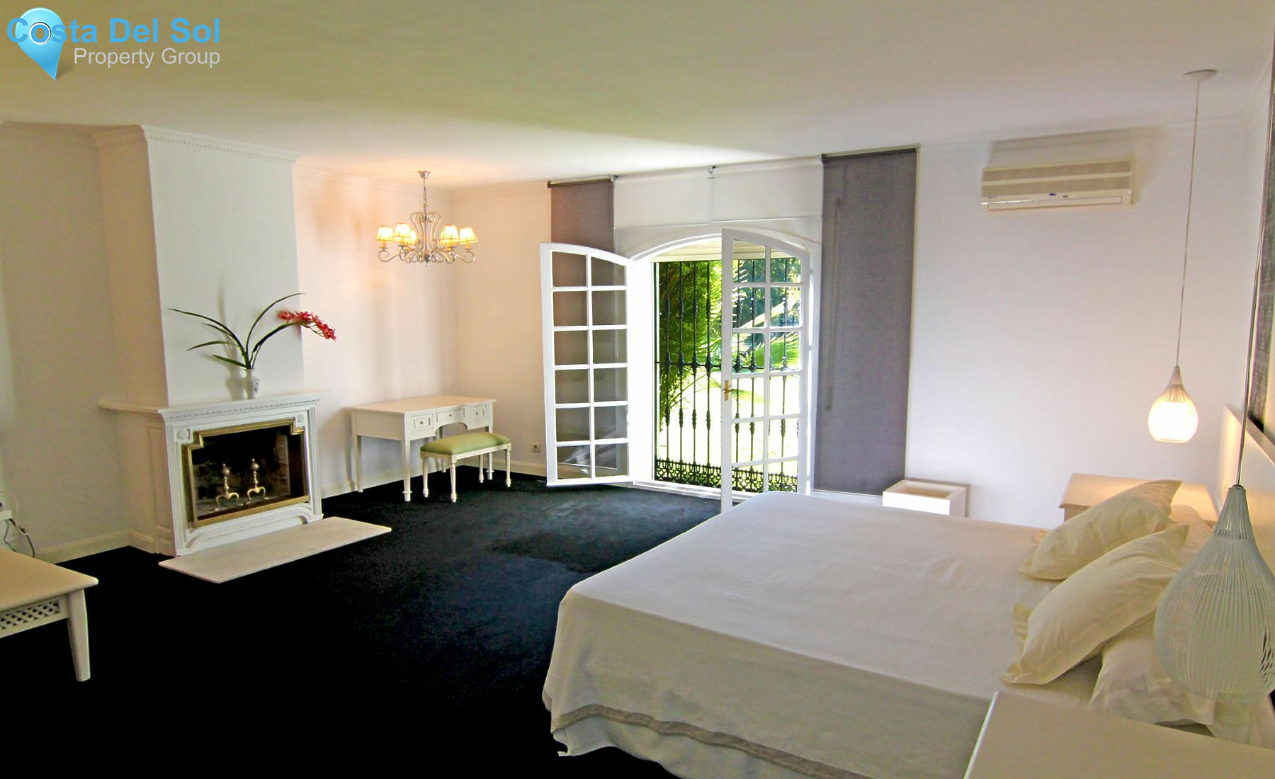 Detached Villa in The Golden Mile-1214175