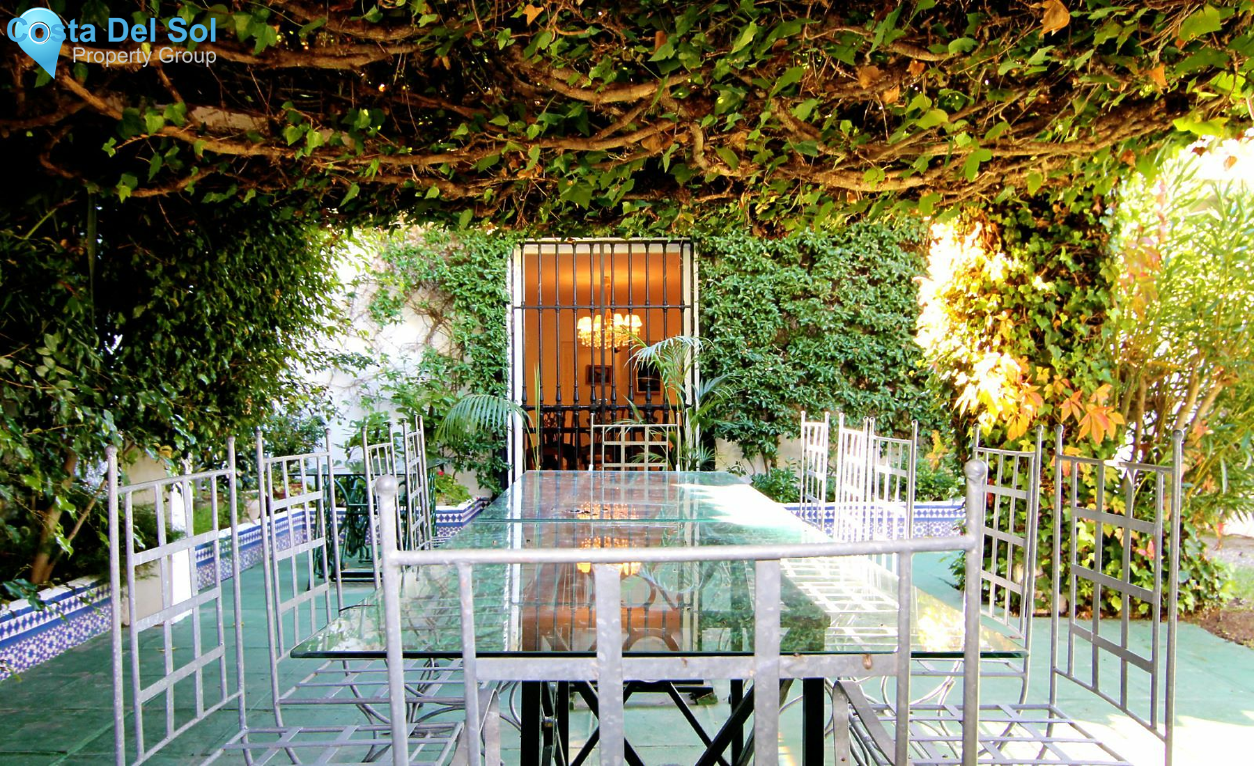 Detached Villa in The Golden Mile-1214178
