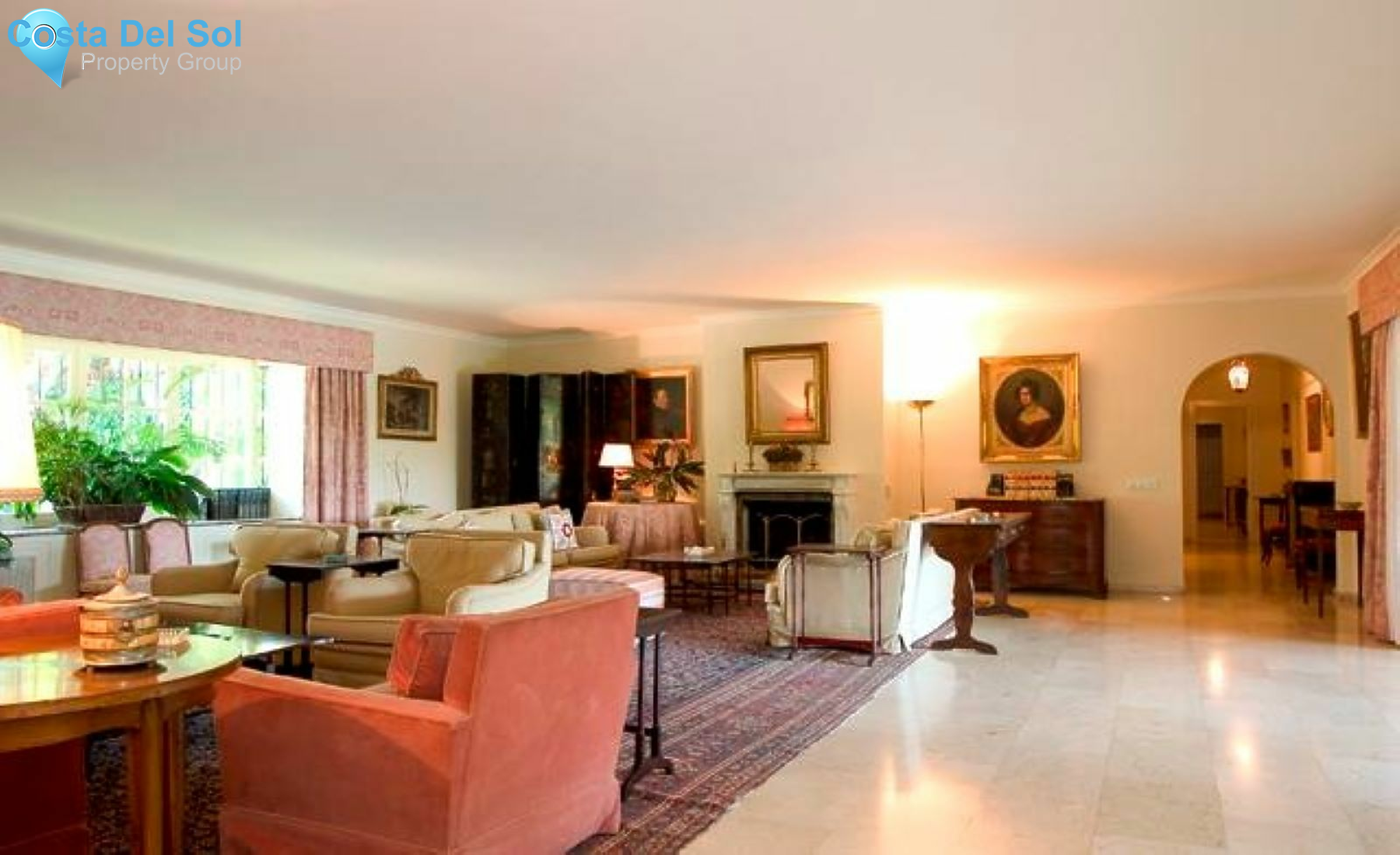 Detached Villa in The Golden Mile-1214168