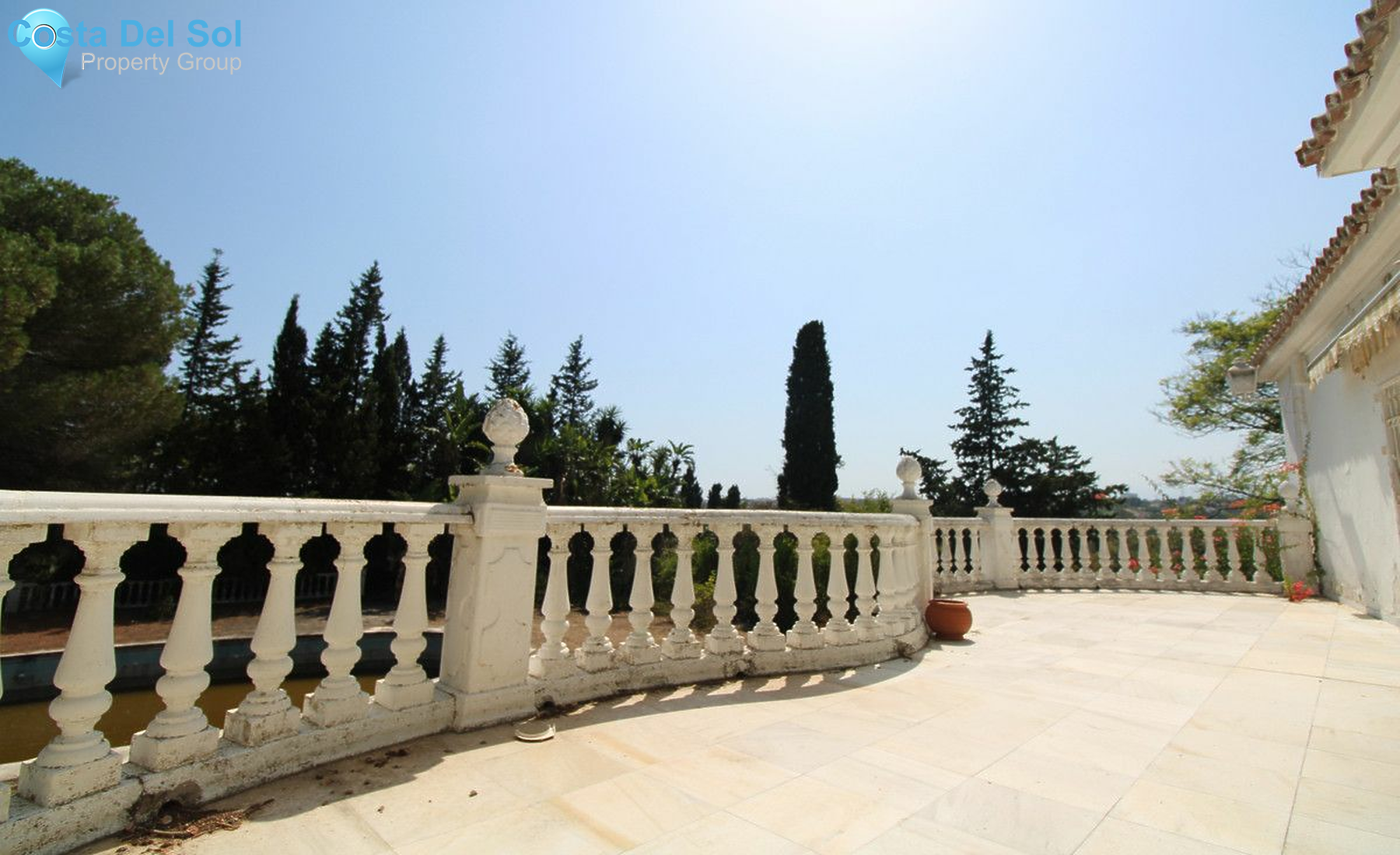 Detached Villa in The Golden Mile-1389082