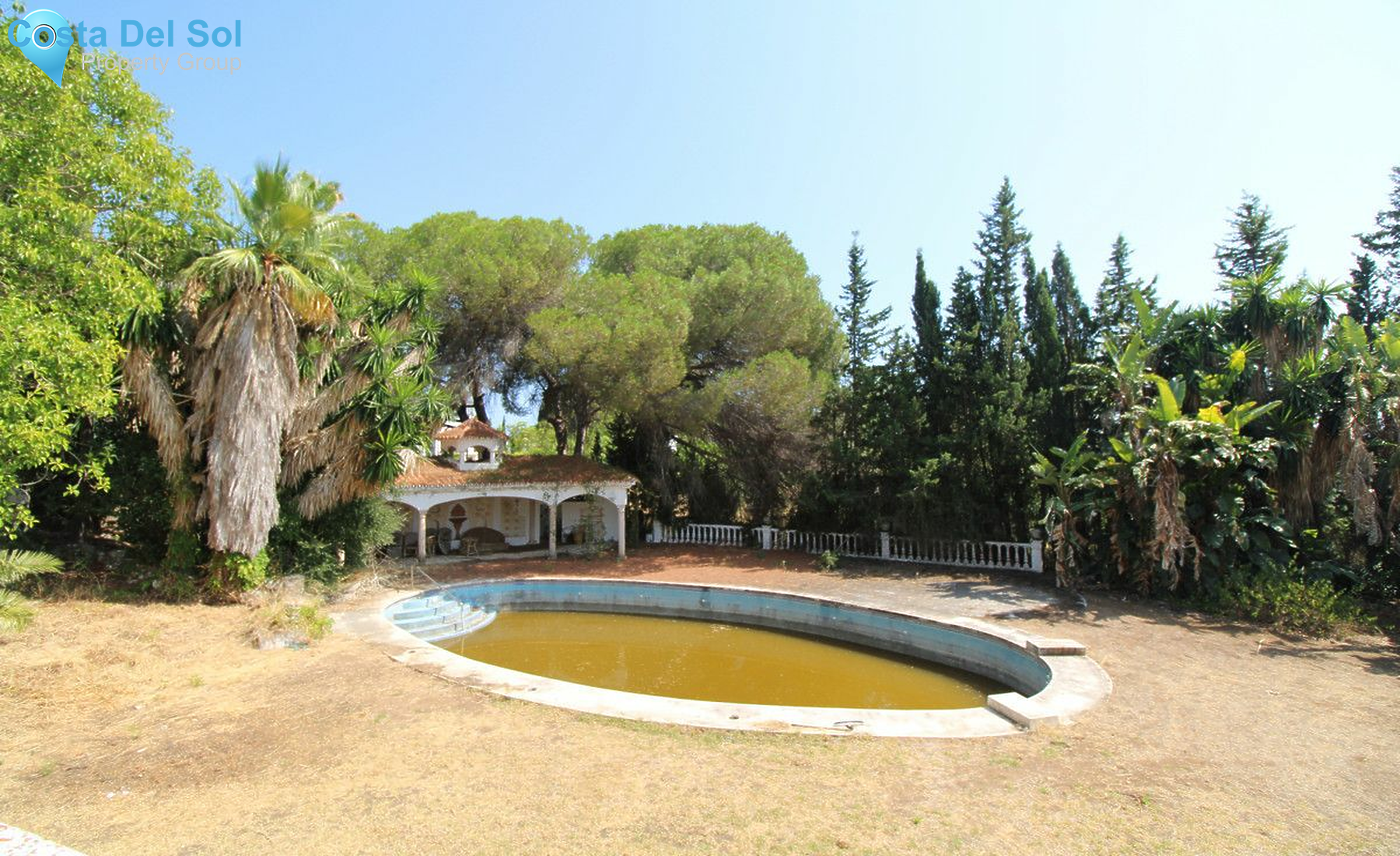 Detached Villa in The Golden Mile-1389084